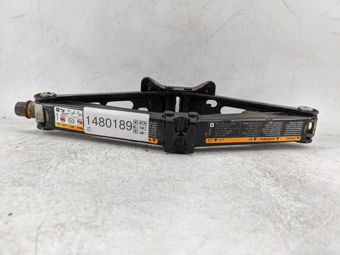2013 Chevrolet Cruze Spare Scissor Car Jack 1480189 - Oemusedautoparts1.com