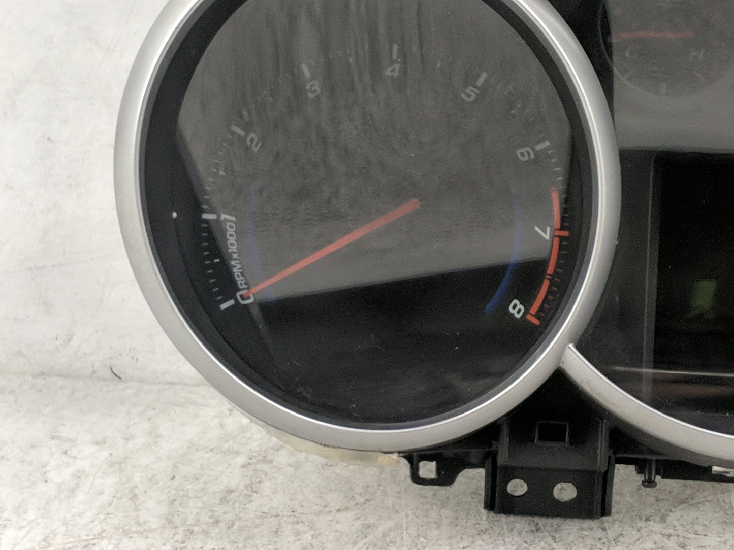 2013-2014 Chevrolet Cruze Instrument Cluster Speedometer Gauges P/N:95129378 509378A123310001 Miles: Fits Fits 2013 2014 OEM