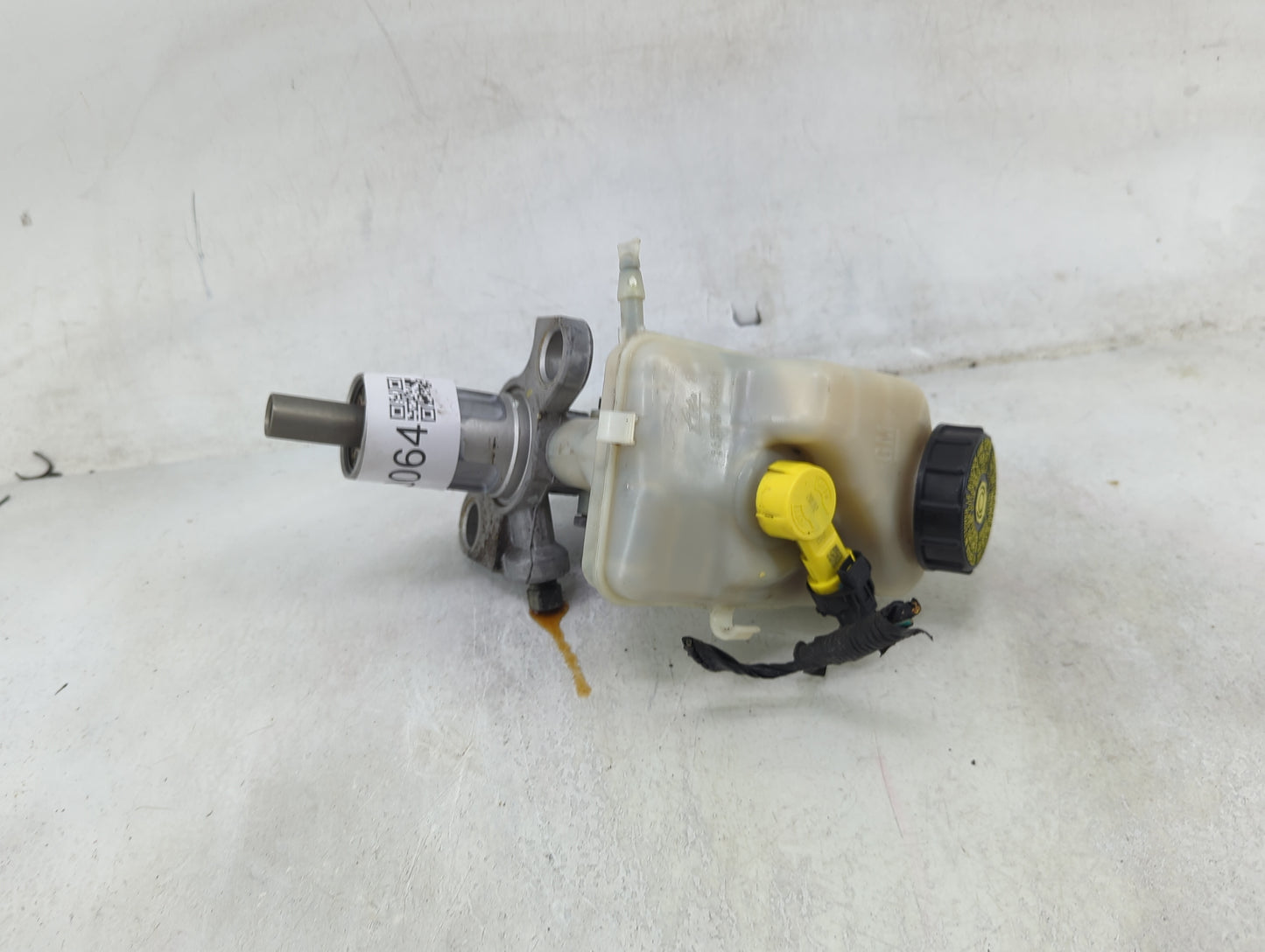 2011-2016 Chevrolet Cruze Brake Master Cylinder 1490064 - Oemusedautoparts1.com