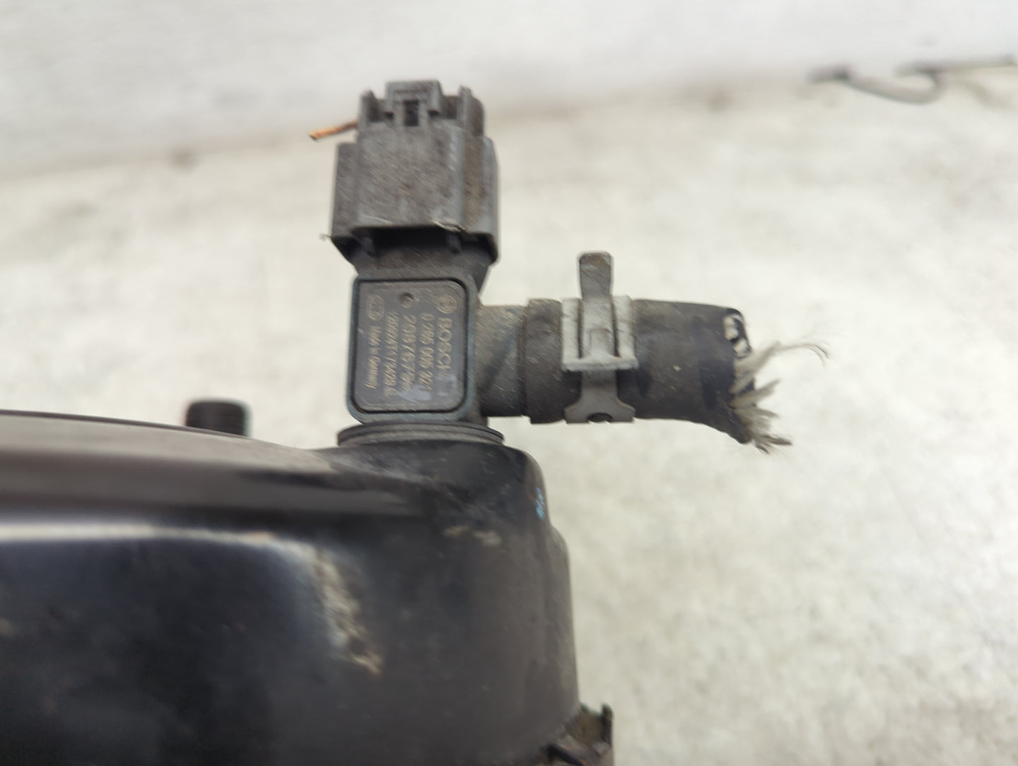 2011-2016 Chevrolet Cruze Power Brake Booster Oem 1490154 - Oemusedautoparts1.com