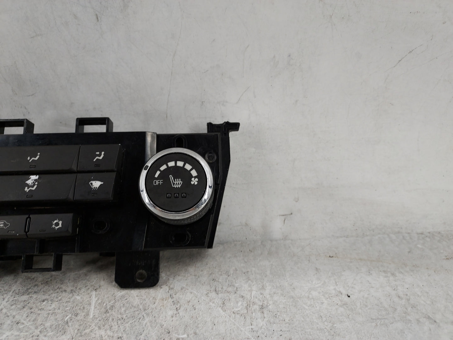 2012-2016 Chevrolet Cruze Climate Control Module Temperature AC/Heater Replacement P/N:95146208 386208A022165623 Fits OEM Us