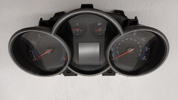 2013-2014 Chevrolet Cruze Instrument Cluster Speedometer Gauges P/N:95129378 Fits Fits 2013 2014 OEM Used Auto Parts - Oemus