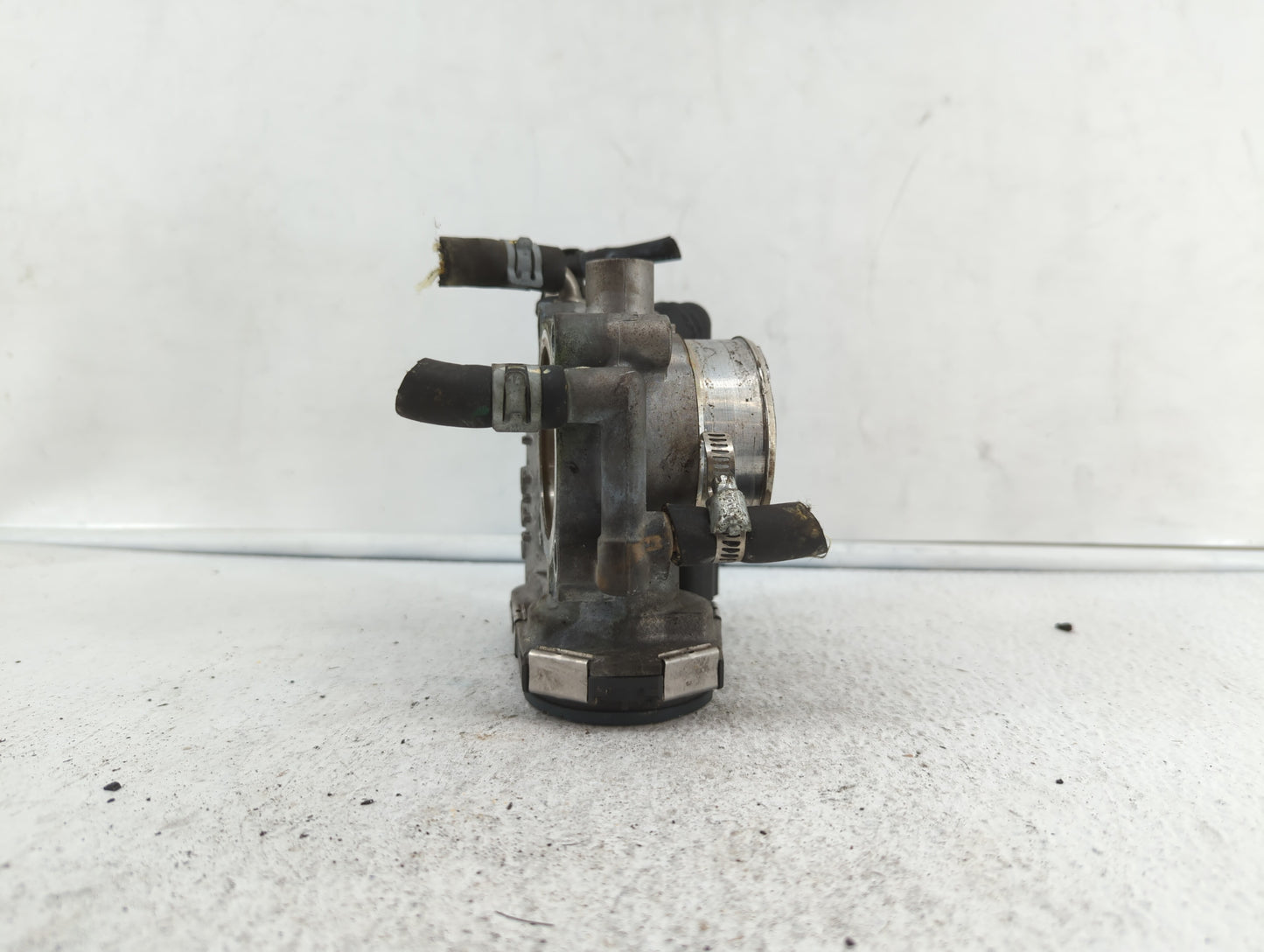 2011-2016 Chevrolet Cruze Throttle Body P/N:55577375 55561495 Fits Fits 2009 2010 2011 2012 2013 2014 2015 2016 2017 2018 OE
