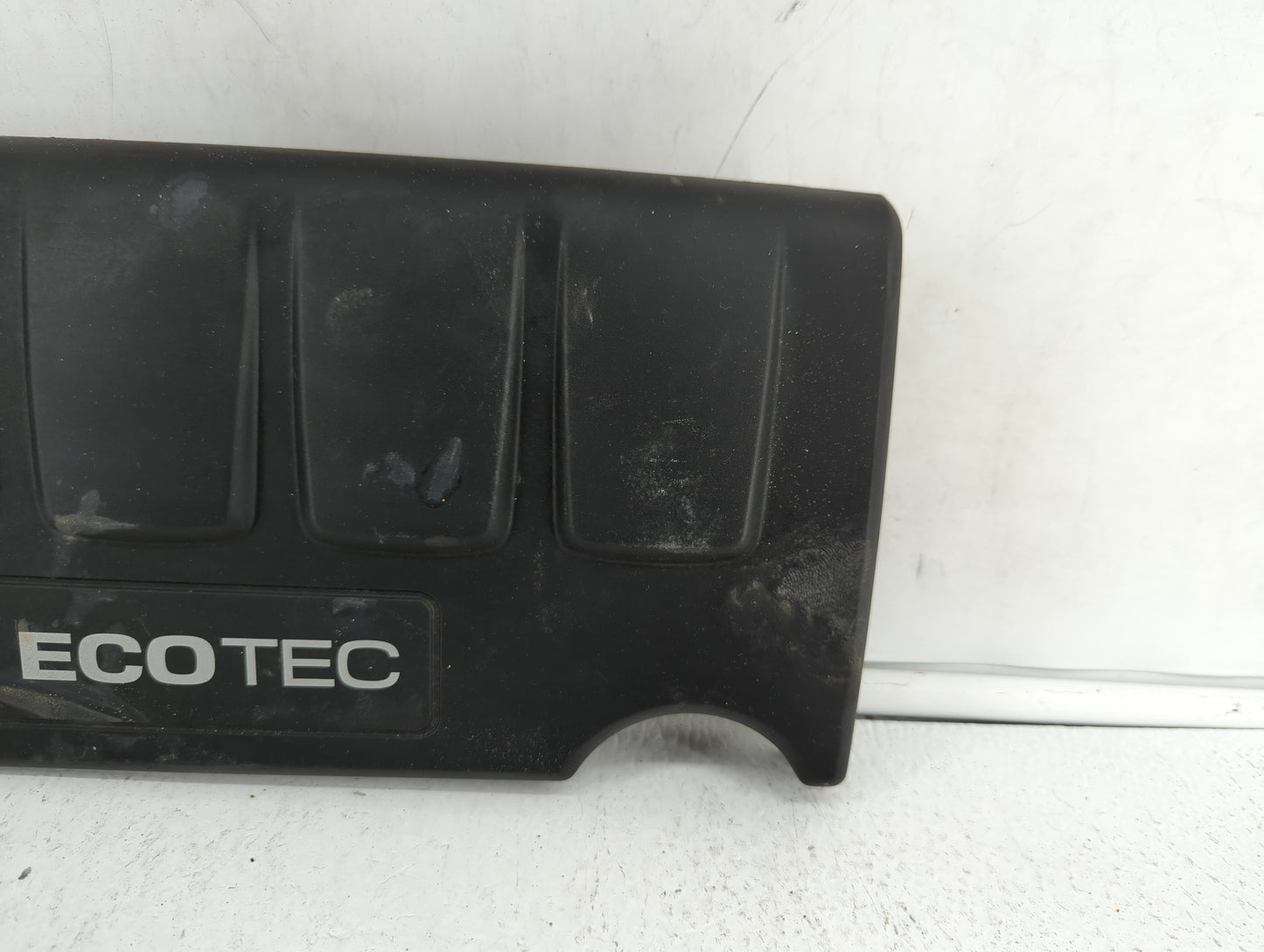 2013 Chevrolet Cruze Engine Cover Black - Oemusedautoparts1.com