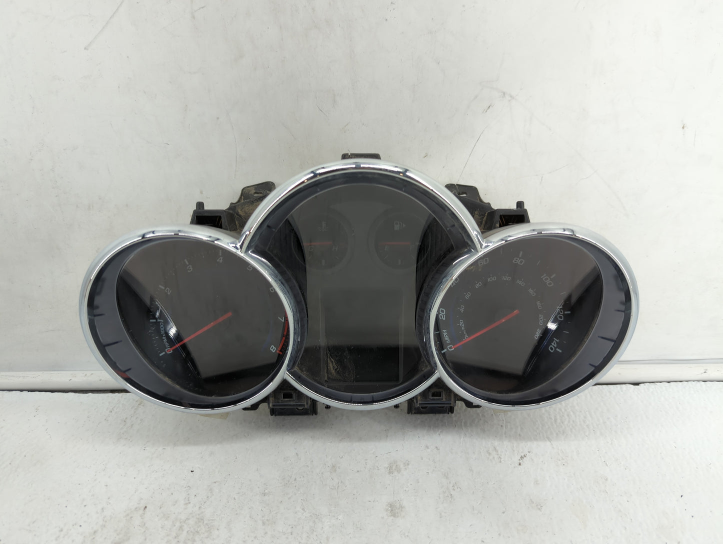 2013-2014 Chevrolet Cruze Instrument Cluster Speedometer Gauges P/N:95129376 Fits Fits 2013 2014 OEM Used Auto Parts - Oemus