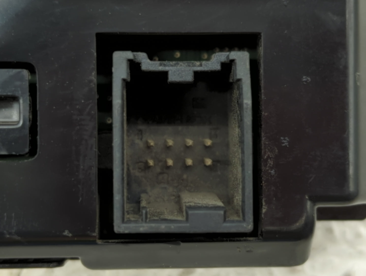 2011-2016 Chevrolet Cruze Information Display Screen - Oemusedautoparts1.com