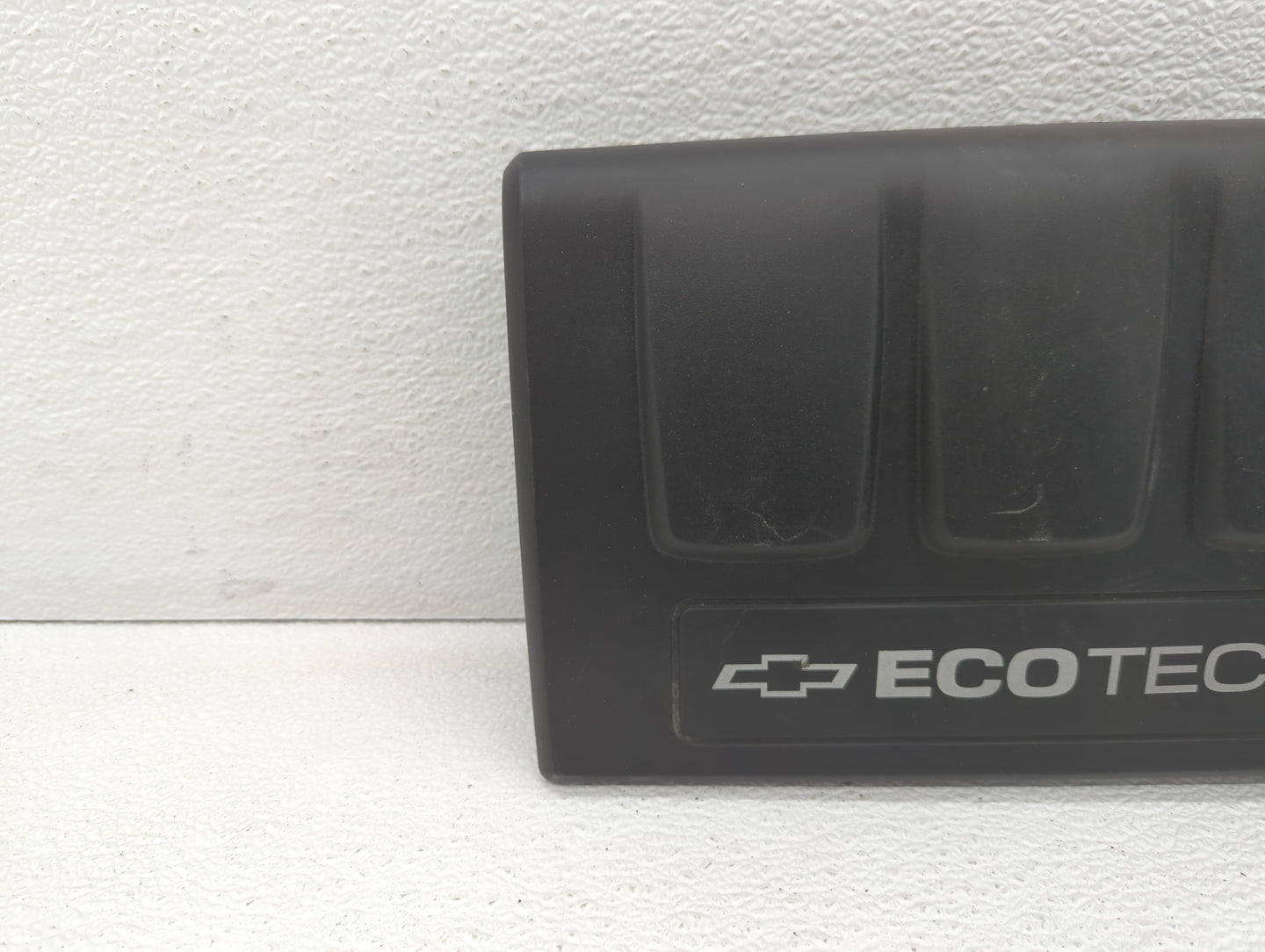 2013 Chevrolet Cruze Engine Cover - Oemusedautoparts1.com