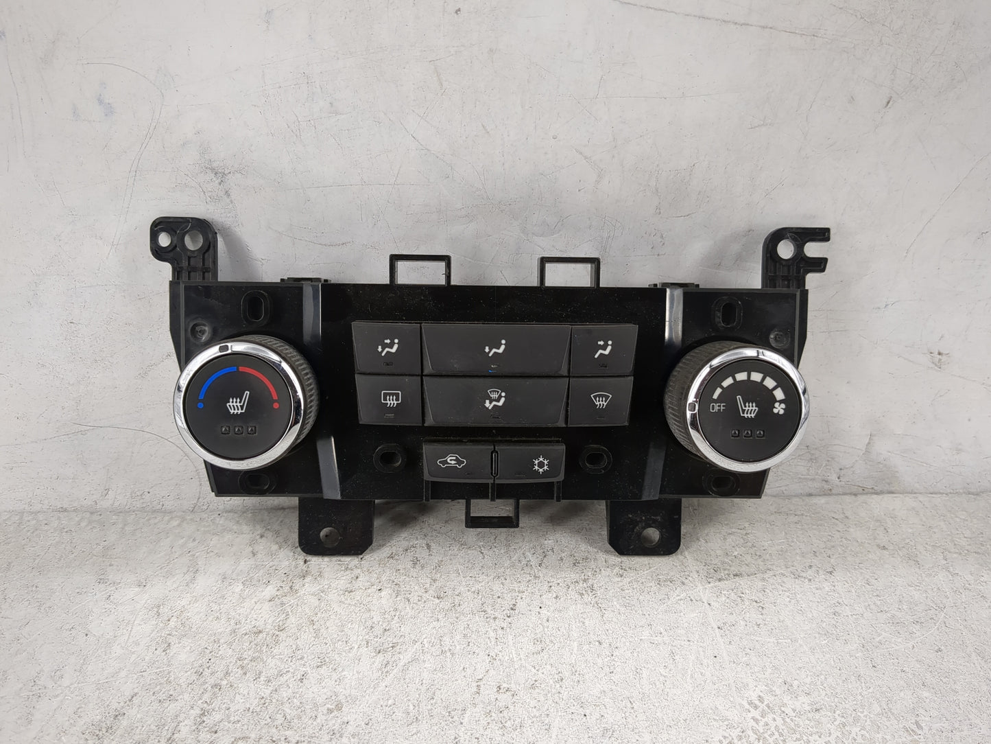 2012-2016 Chevrolet Cruze Climate Control Module Temperature AC/Heater Replacement P/N:95146208 386208A030195015 Fits OEM Us