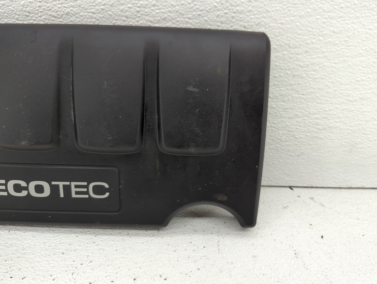 2013 Chevrolet Cruze Engine Cover - Oemusedautoparts1.com