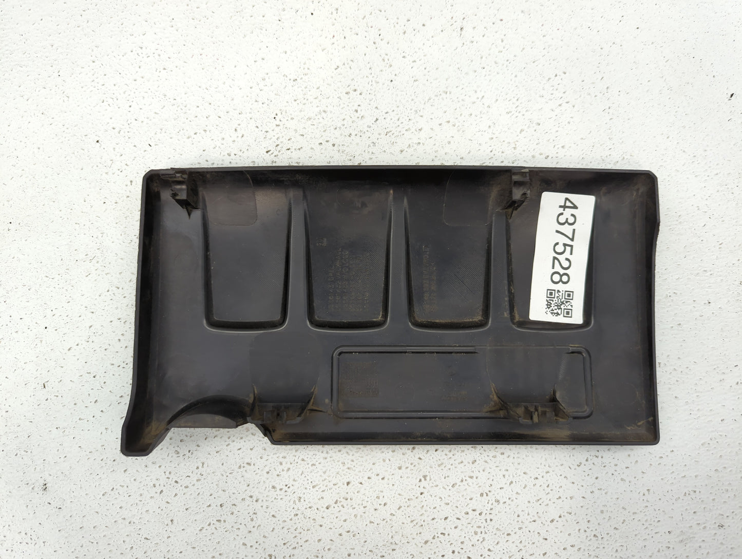 2013 Chevrolet Cruze Engine Cover - Oemusedautoparts1.com