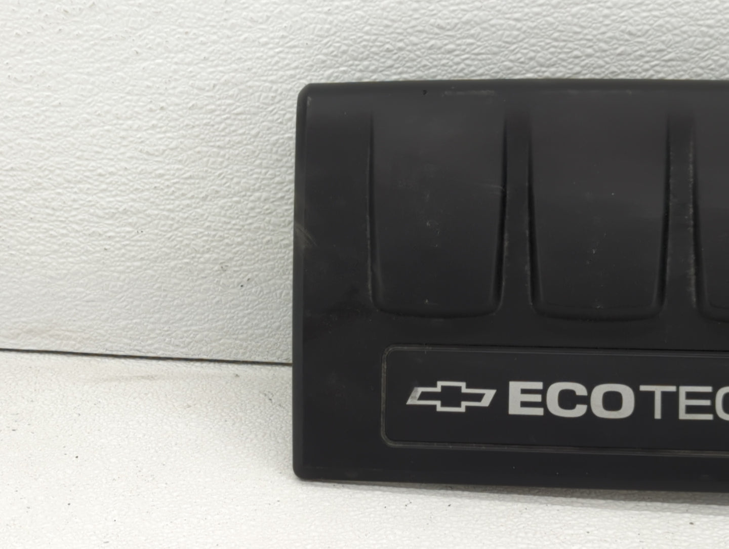 2013 Chevrolet Cruze Engine Cover - Oemusedautoparts1.com