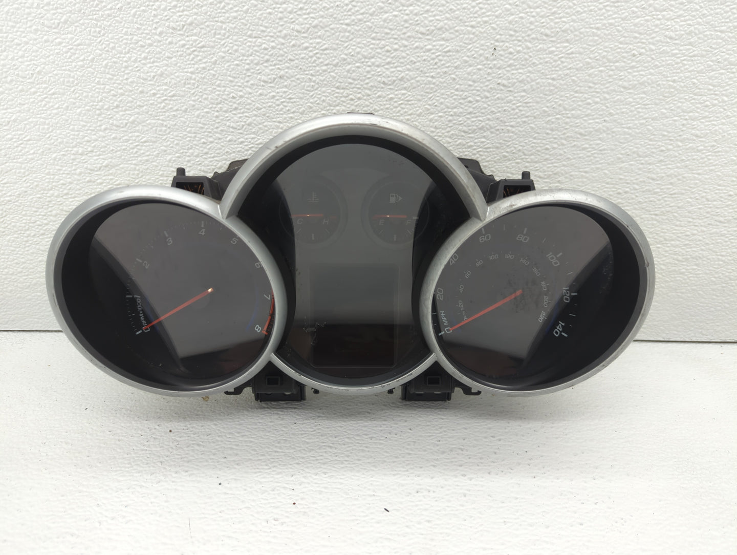 2013-2014 Chevrolet Cruze Instrument Cluster Speedometer Gauges P/N:95216802 95129378 Fits Fits 2013 2014 OEM Used Auto Part