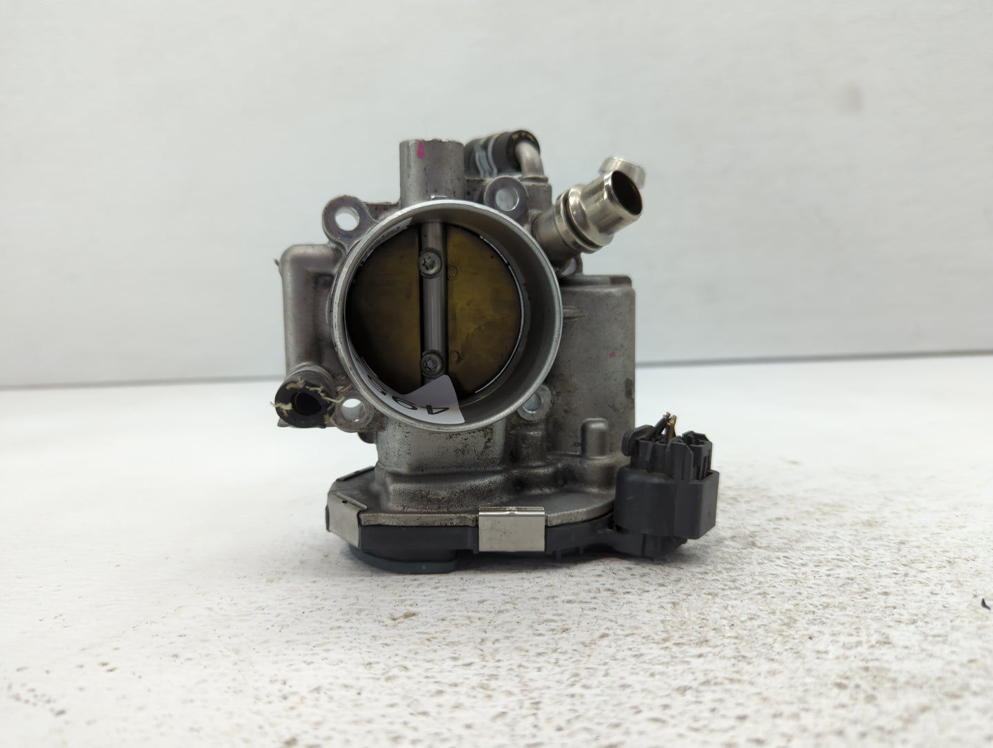 2011-2016 Chevrolet Cruze Throttle Body P/N:55561495 55577375 Fits Fits 2009 2010 2011 2012 2013 2014 2015 2016 2017 2018 OE