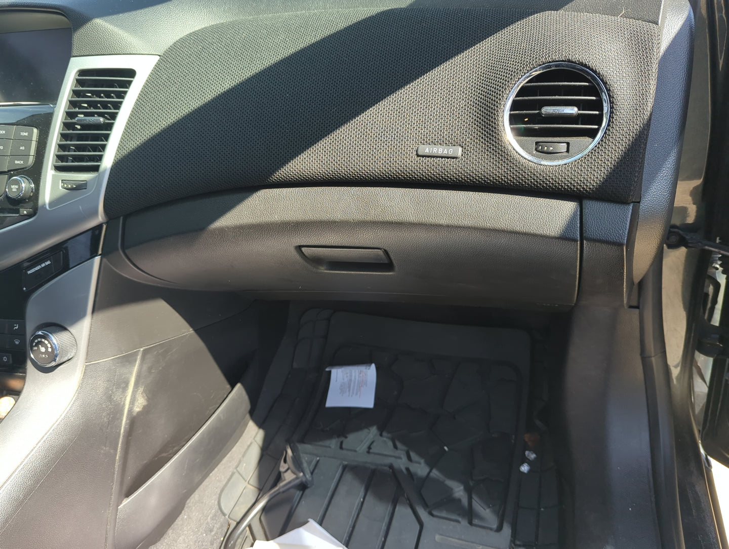 2013 Chevrolet Cruze Passenger Glove Box Door Storage Compartment 5012288 - Oemusedautoparts1.com