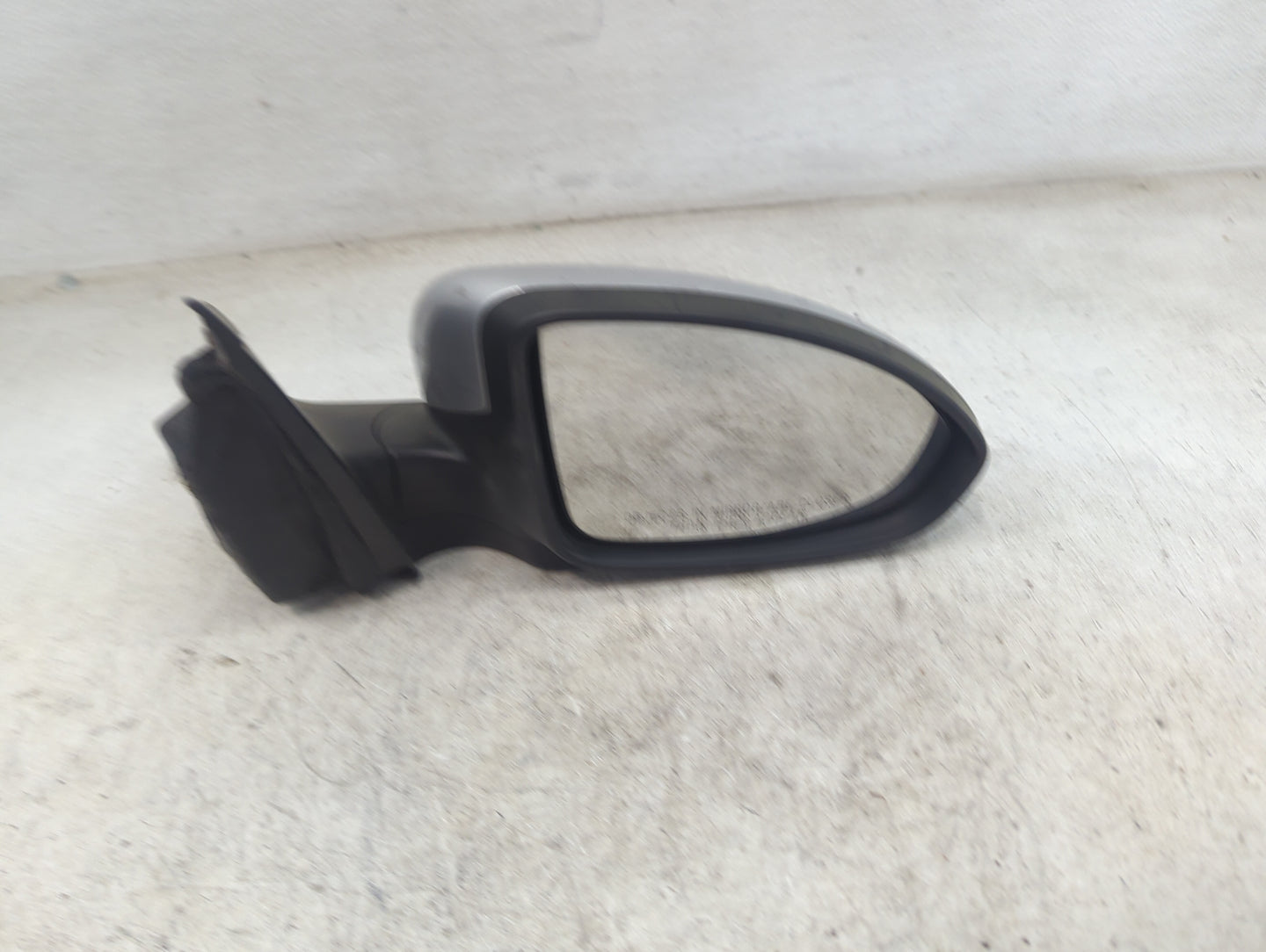2011-2016 Chevrolet Cruze Passenger Side View Mirror - Right Door Mirror OEM Used - Oemusedautoparts1.com