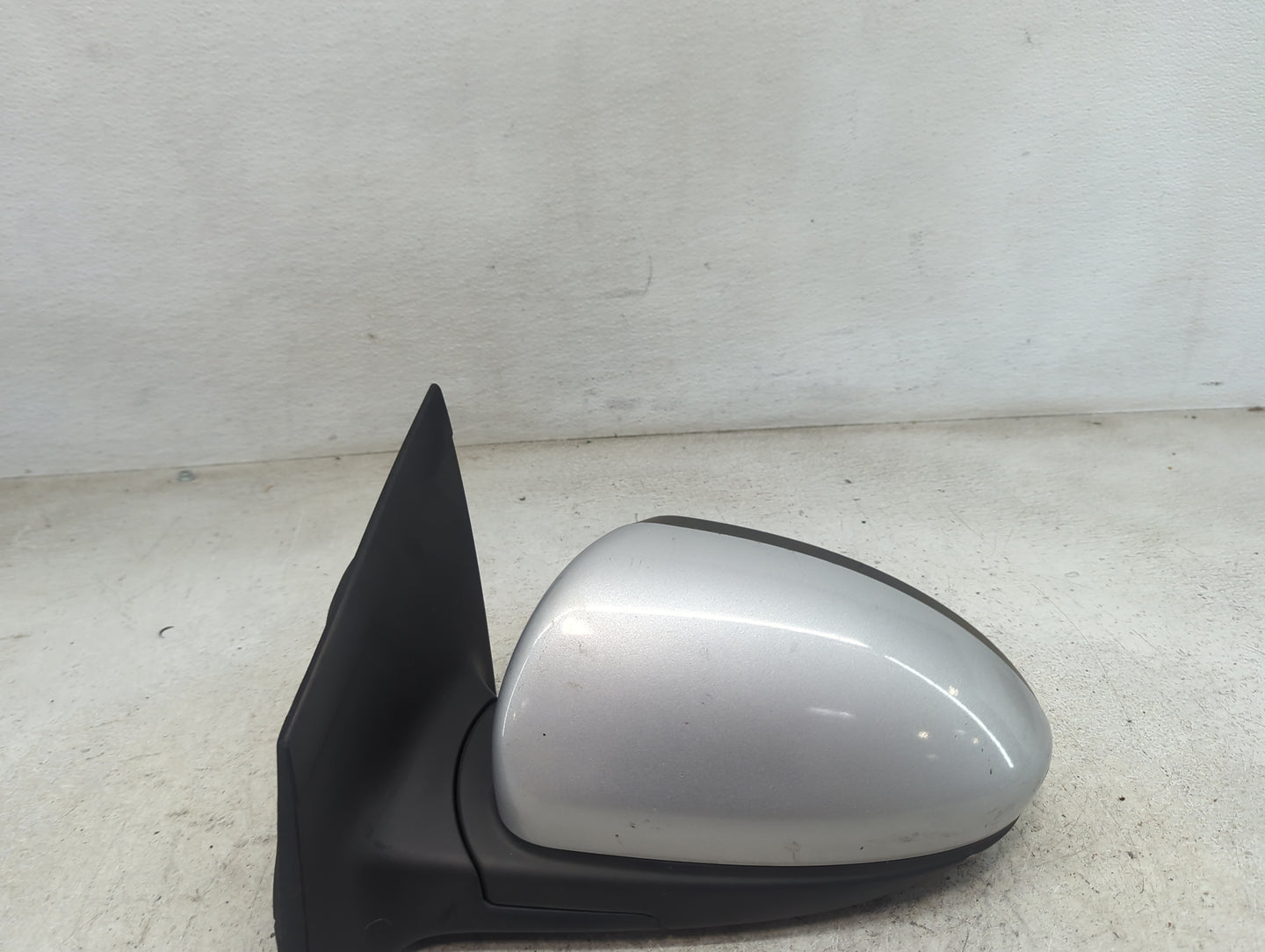 2011-2016 Chevrolet Cruze Driver Side View Mirror - Left Door Mirror OEM Used - Oemusedautoparts1.com