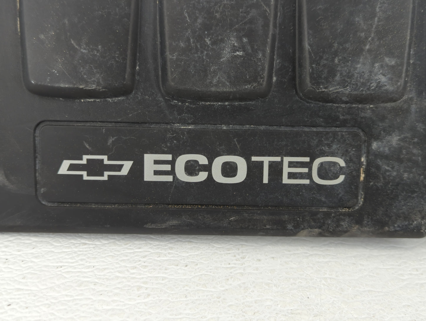2013 Chevrolet Cruze Engine Cover - Oemusedautoparts1.com
