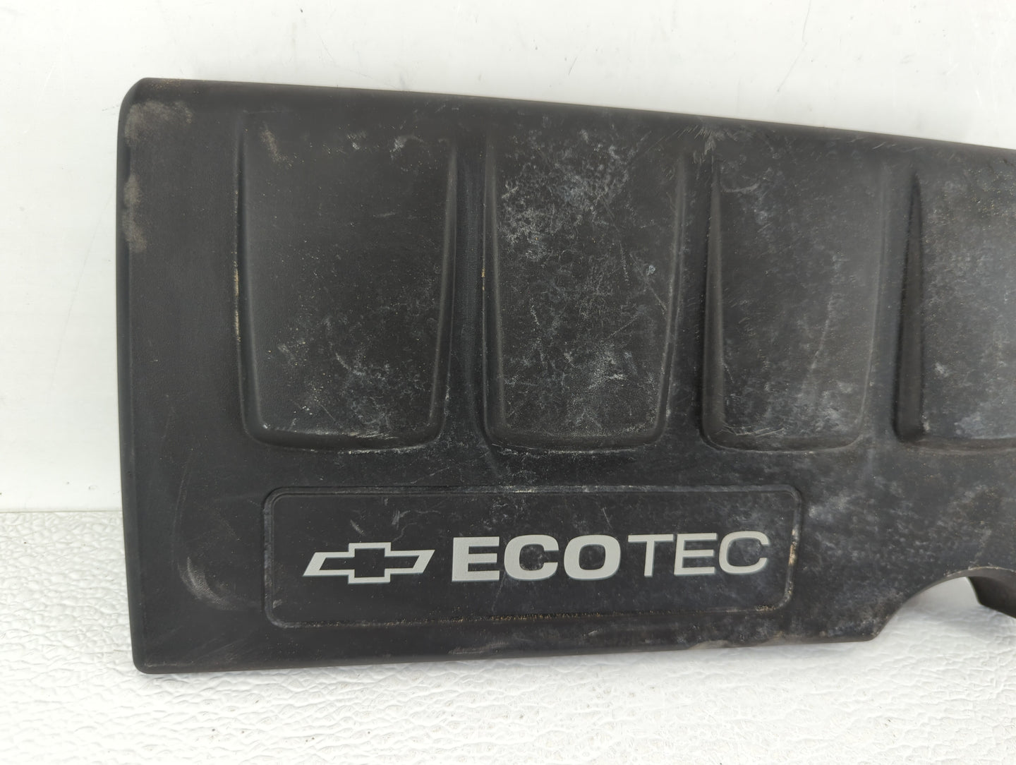2013 Chevrolet Cruze Engine Cover - Oemusedautoparts1.com
