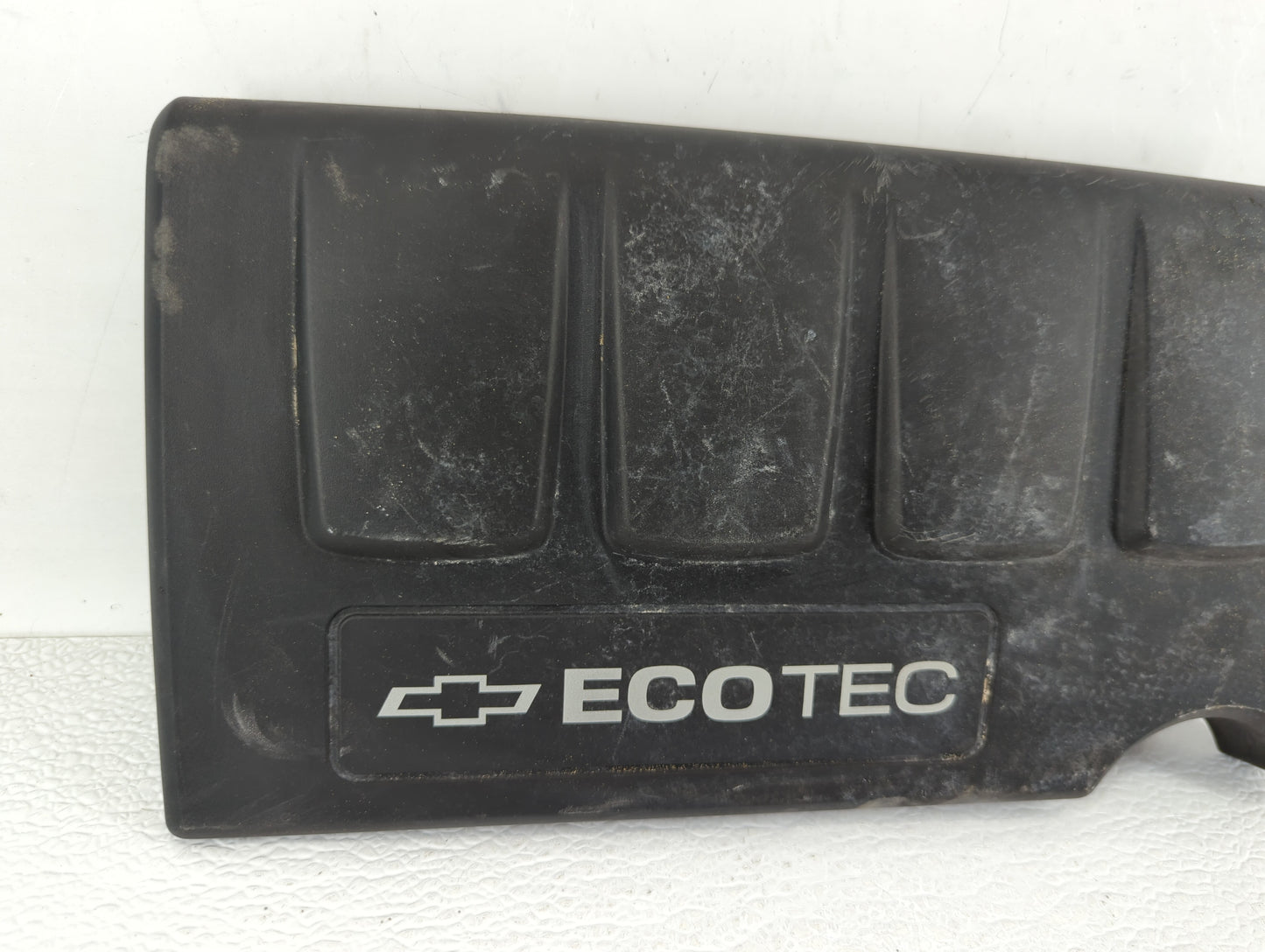 2013 Chevrolet Cruze Engine Cover - Oemusedautoparts1.com