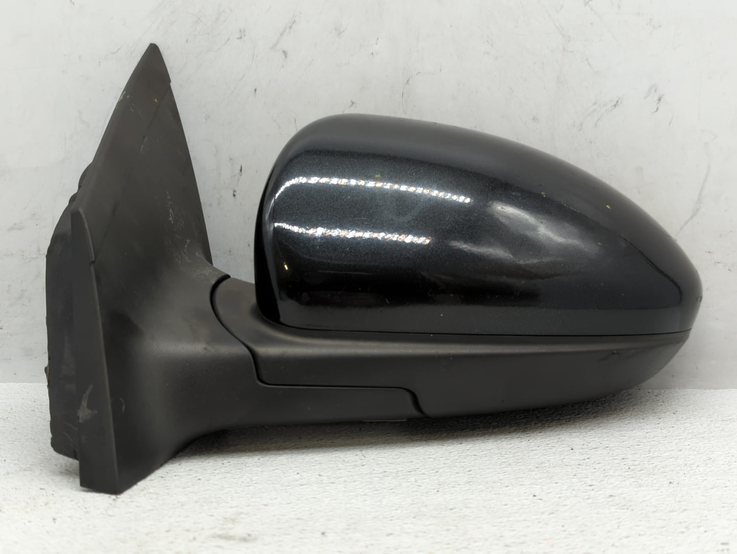 2011-2016 Chevrolet Cruze Driver Side View Mirror - Left Door Mirror OEM Used - Oemusedautoparts1.com