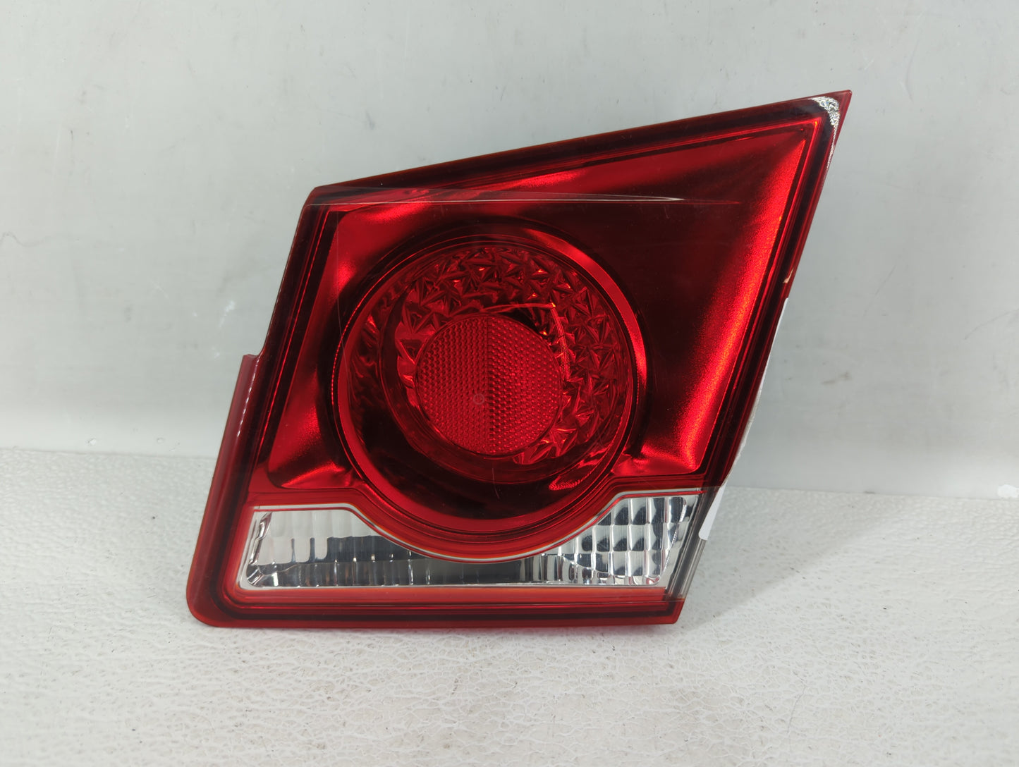 2011-2016 Chevrolet Cruze Tail Light Assembly Passenger Right OEM Fits Fits 2011 2012 2013 2014 2015 2016 OEM Used Auto Part