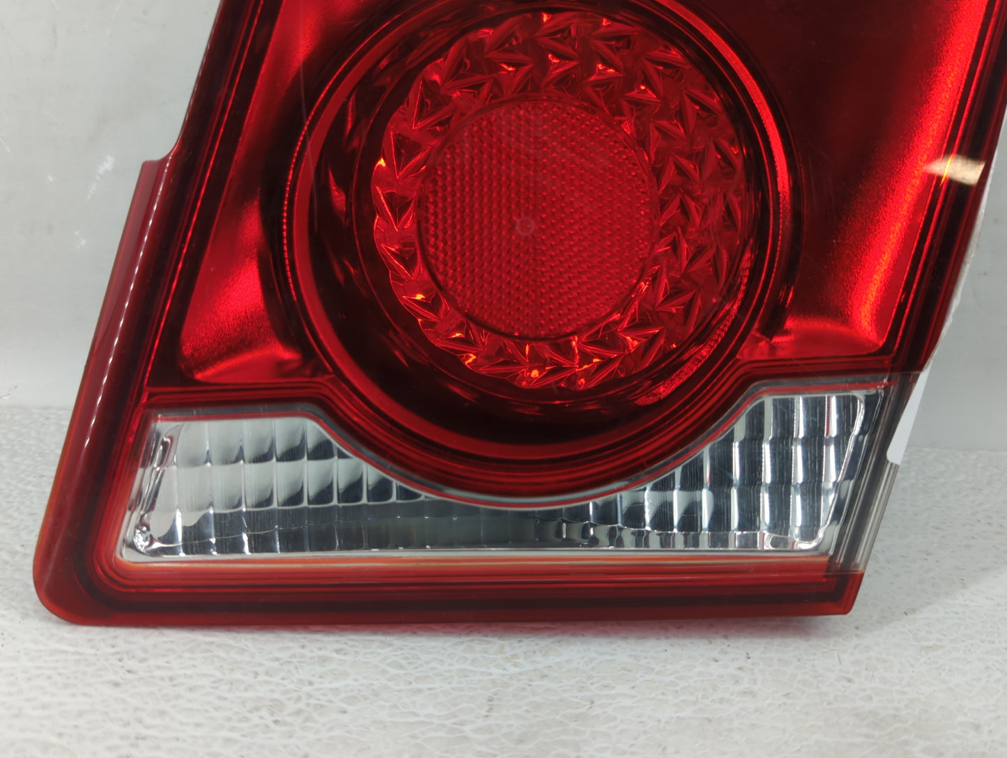 2011-2016 Chevrolet Cruze Tail Light Assembly Passenger Right OEM Fits Fits 2011 2012 2013 2014 2015 2016 OEM Used Auto Part