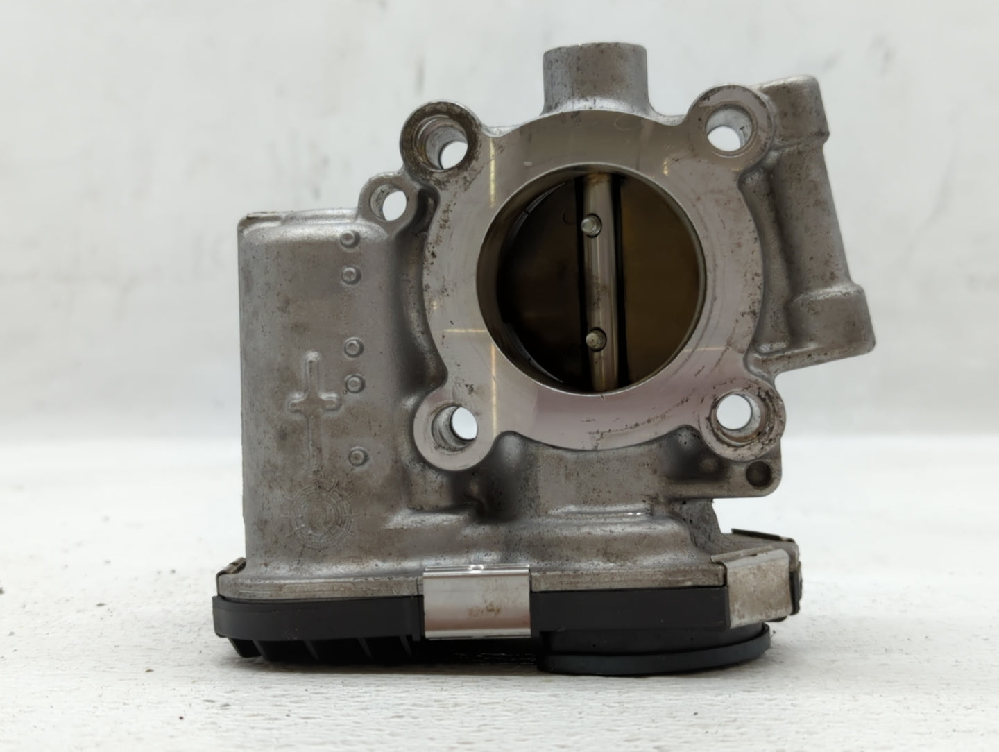 2011-2016 Chevrolet Cruze Throttle Body P/N:55565489 Fits Fits 2011 2012 2013 2014 2015 2016 2017 2018 2019 2020 2021 OEM Us