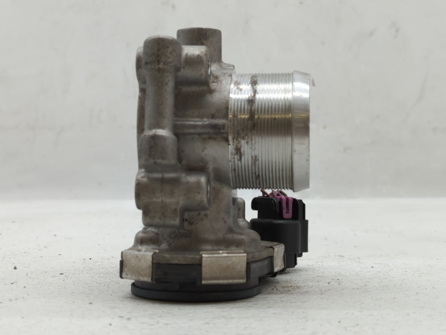 2011-2016 Chevrolet Cruze Throttle Body P/N:55565489 Fits Fits 2011 2012 2013 2014 2015 2016 2017 2018 2019 2020 2021 OEM Us