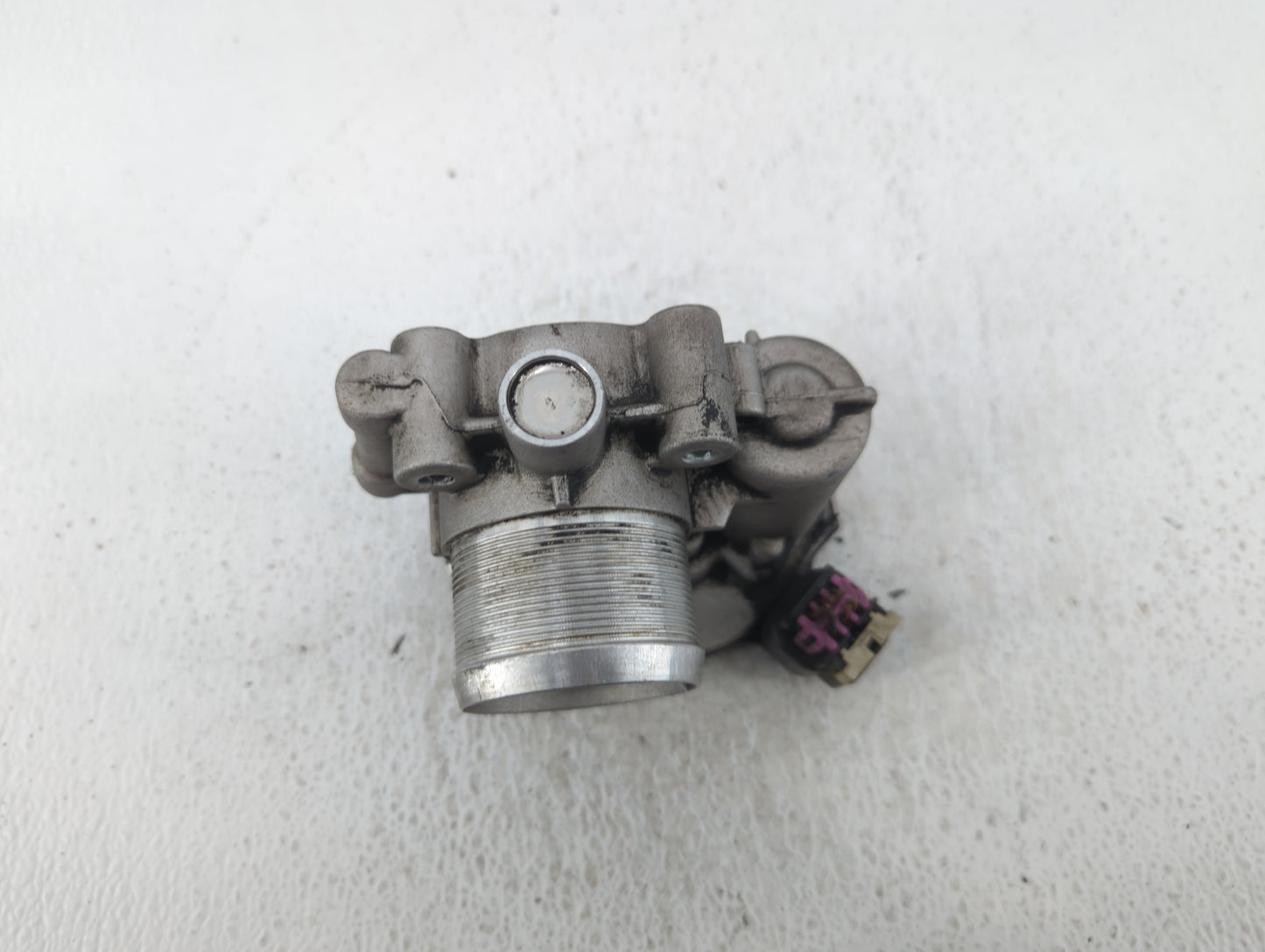 2011-2016 Chevrolet Cruze Throttle Body P/N:55581662 Fits Fits 2011 2012 2013 2014 2015 2016 2017 2018 2019 2020 2021 OEM Us