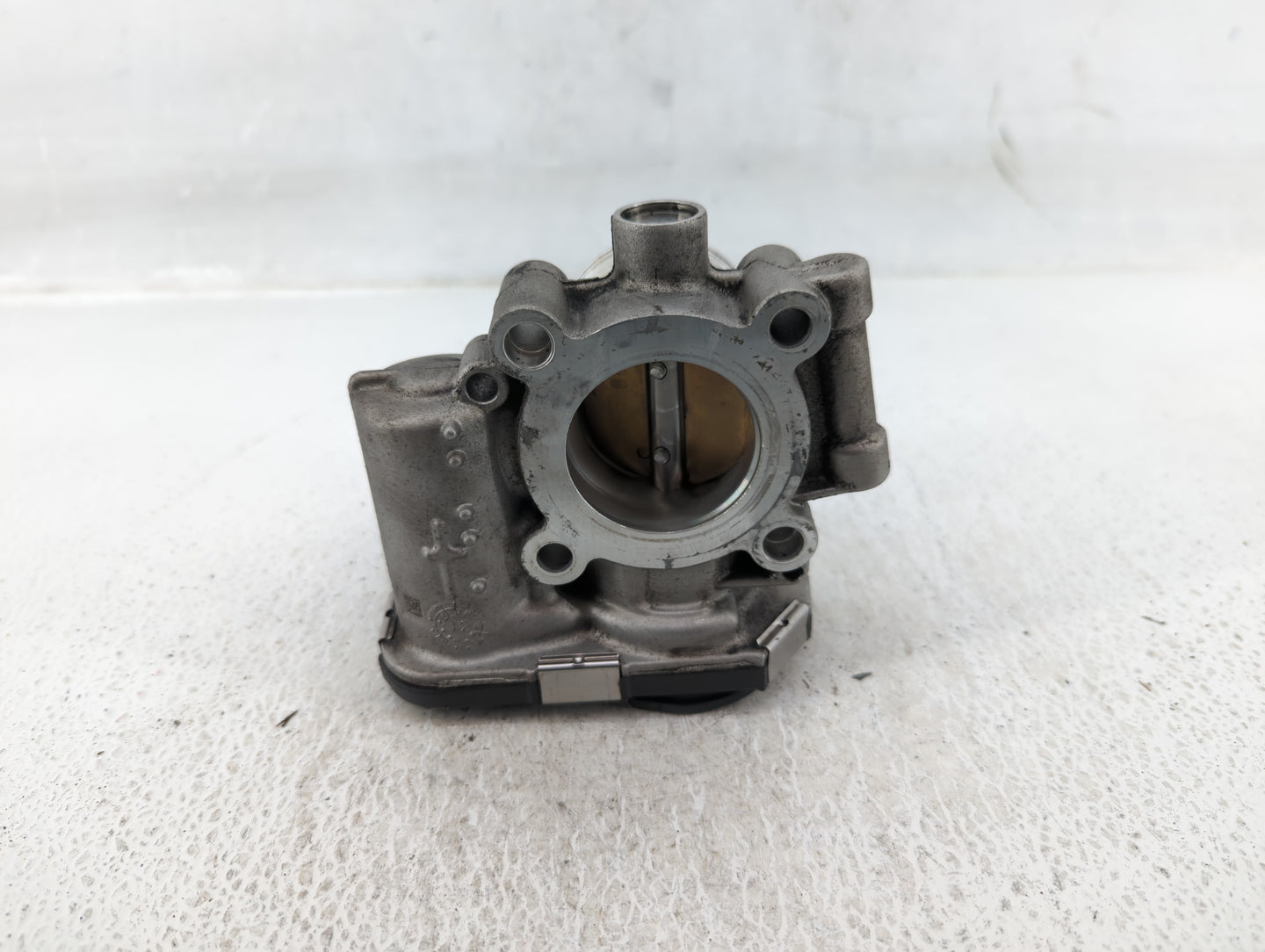 2011-2016 Chevrolet Cruze Throttle Body P/N:55581662 Fits Fits 2011 2012 2013 2014 2015 2016 2017 2018 2019 2020 2021 OEM Us