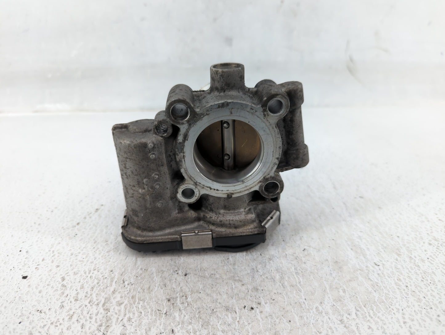 2011-2016 Chevrolet Cruze Throttle Body P/N:55581662 Fits Fits 2011 2012 2013 2014 2015 2016 2017 2018 2019 2020 2021 OEM Us