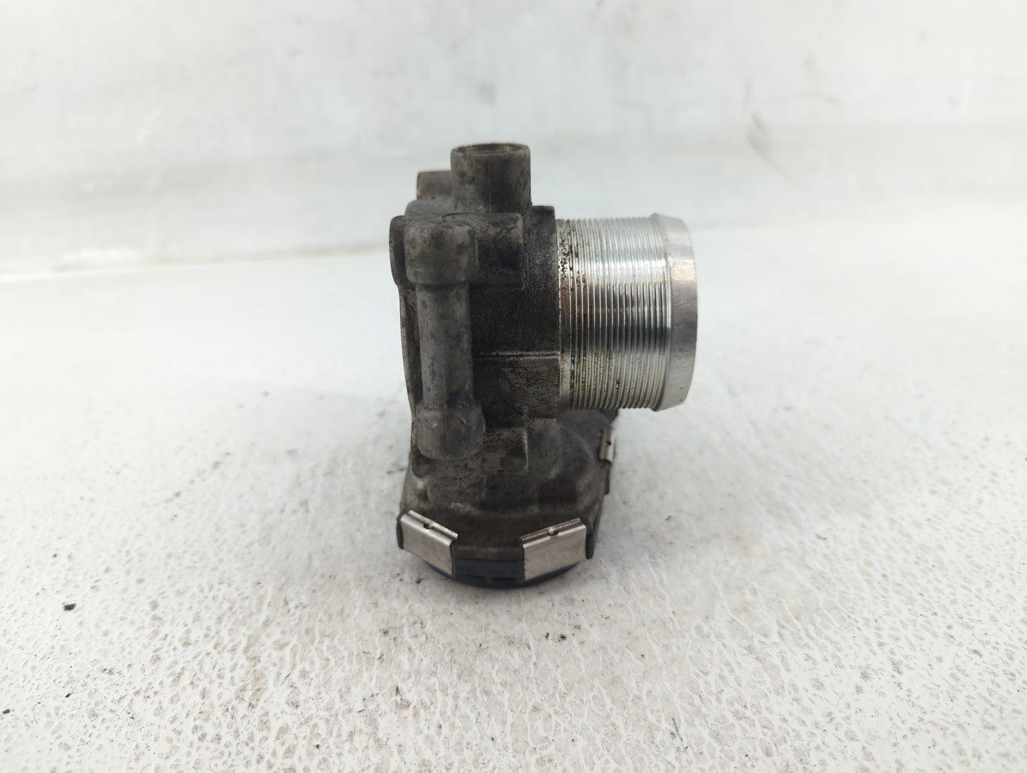 2011-2016 Chevrolet Cruze Throttle Body P/N:55581662 Fits Fits 2011 2012 2013 2014 2015 2016 2017 2018 2019 2020 2021 OEM Us