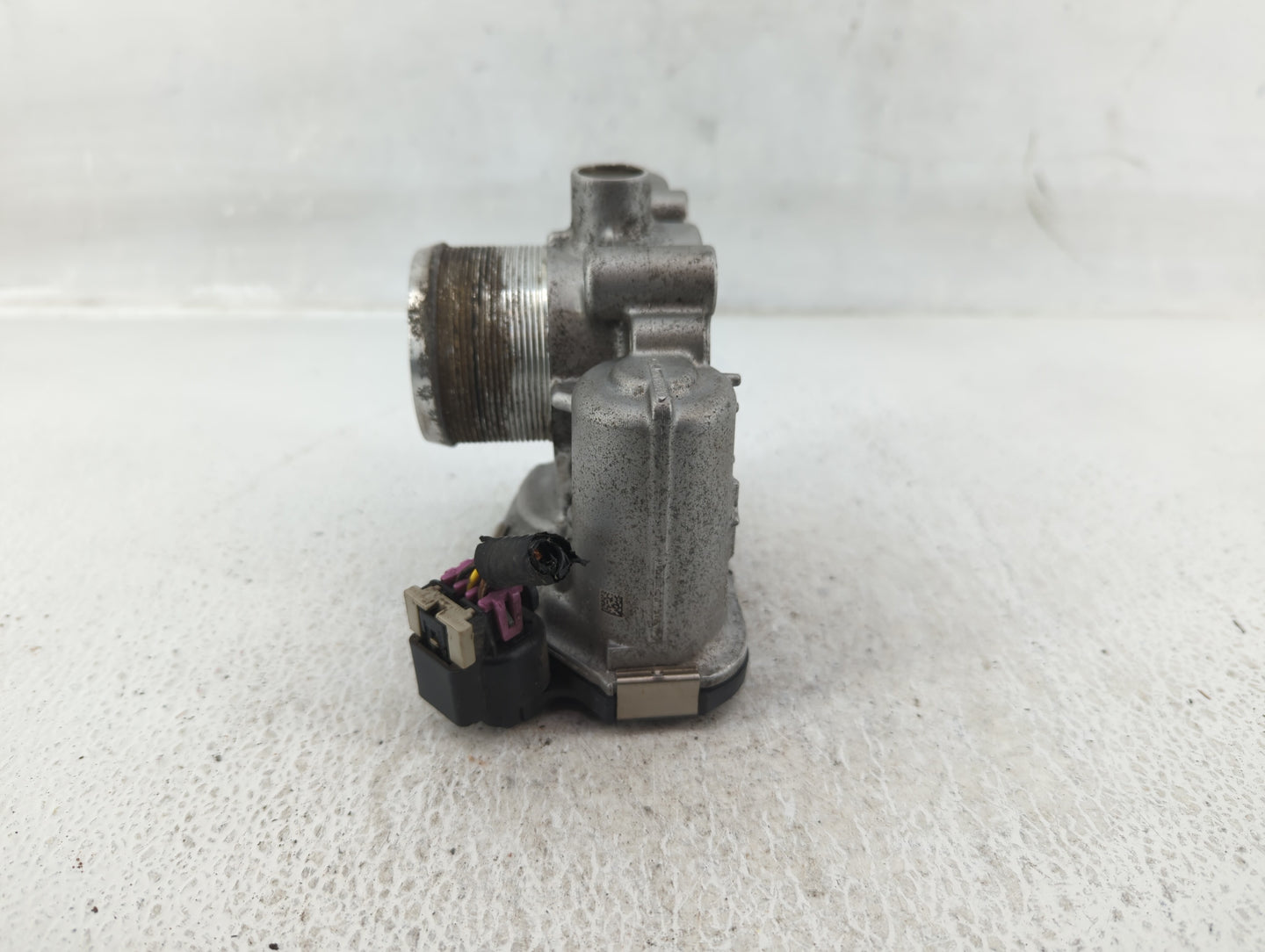2011-2016 Chevrolet Cruze Throttle Body P/N:55581662 Fits Fits 2011 2012 2013 2014 2015 2016 2017 2018 2019 2020 2021 OEM Us