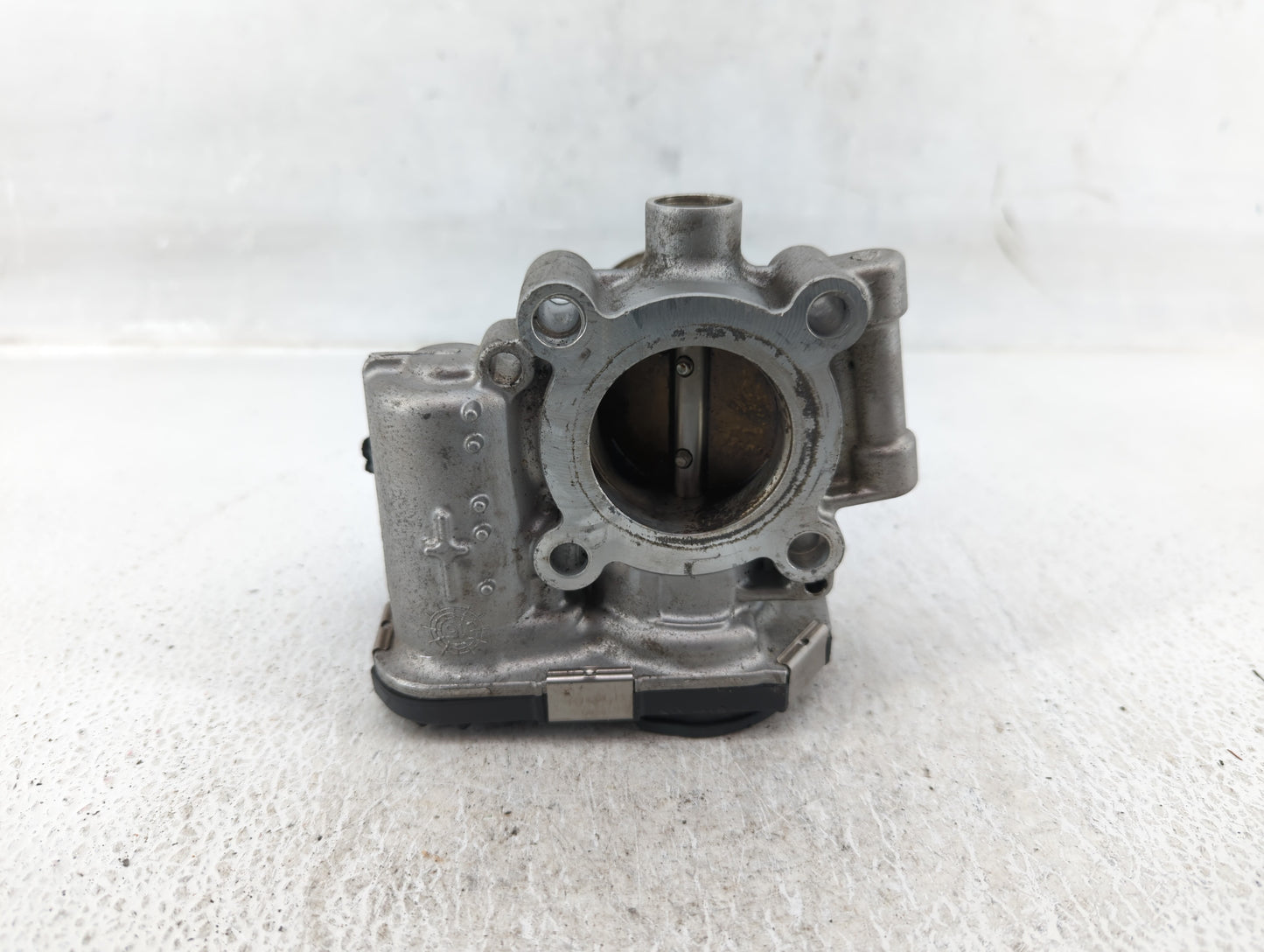 2011-2016 Chevrolet Cruze Throttle Body P/N:55581662 Fits Fits 2011 2012 2013 2014 2015 2016 2017 2018 2019 2020 2021 OEM Us