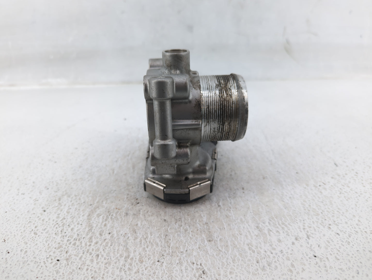 2011-2016 Chevrolet Cruze Throttle Body P/N:55581662 Fits Fits 2011 2012 2013 2014 2015 2016 2017 2018 2019 2020 2021 OEM Us