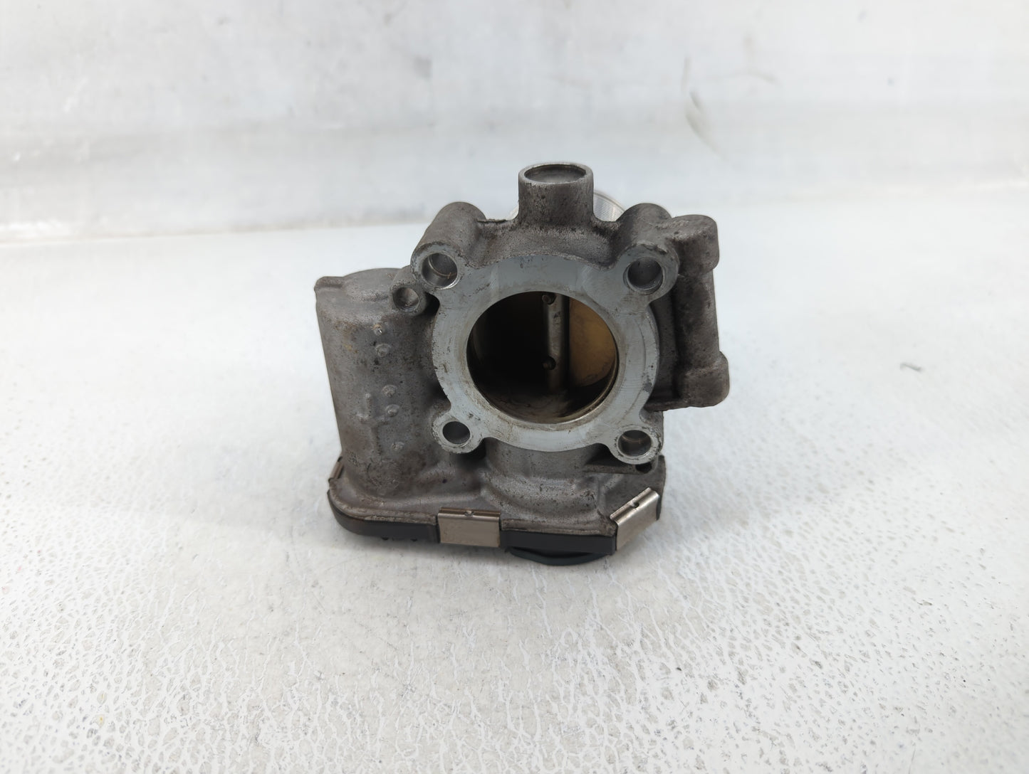2011-2016 Chevrolet Cruze Throttle Body P/N:55581662 Fits Fits 2011 2012 2013 2014 2015 2016 2017 2018 2019 2020 2021 OEM Us