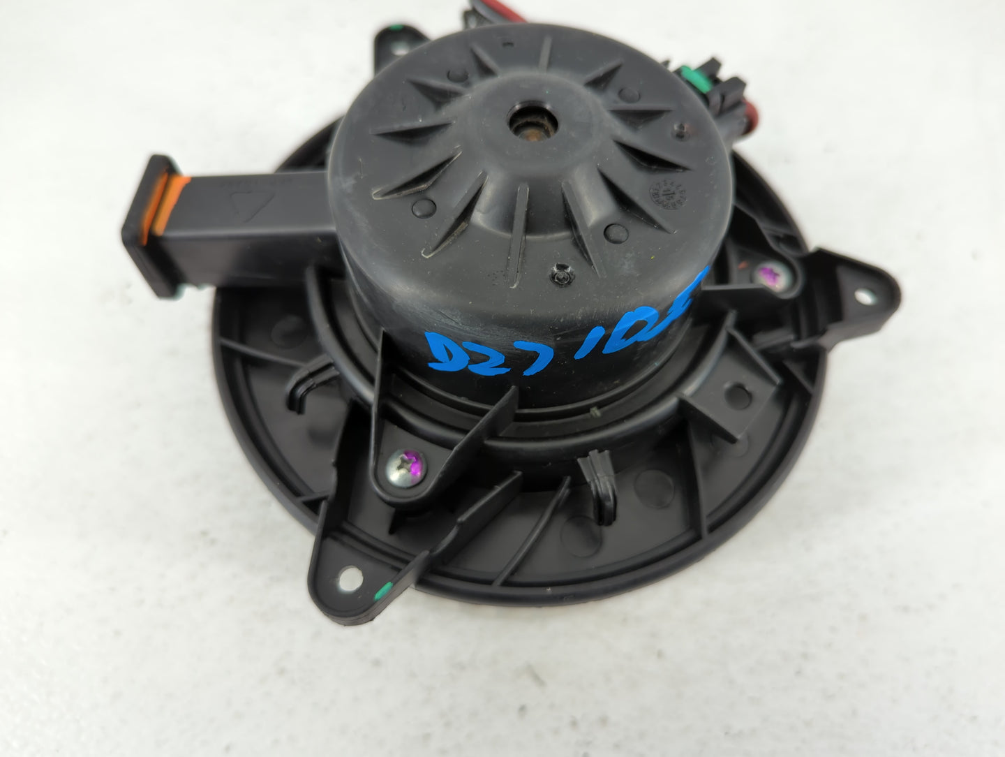 2012-2014 Chevrolet Cruze Heater AC Blower Motor P/N:5242 6734 06 Fits Fits 2011 2012 2013 2014 2015 2016 OEM Used Auto Part