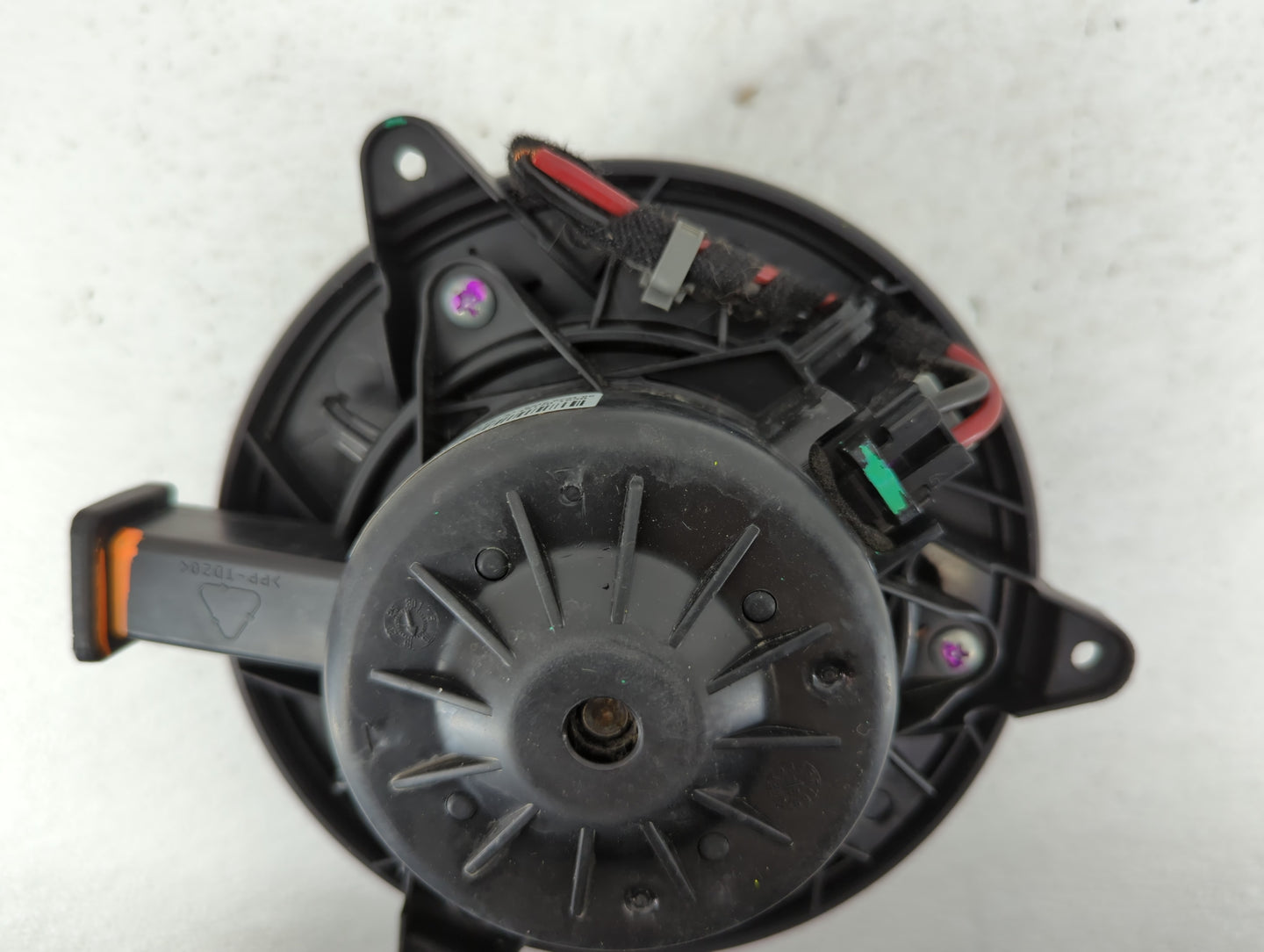 2012-2014 Chevrolet Cruze Heater AC Blower Motor P/N:5242 6734 06 Fits Fits 2011 2012 2013 2014 2015 2016 OEM Used Auto Part