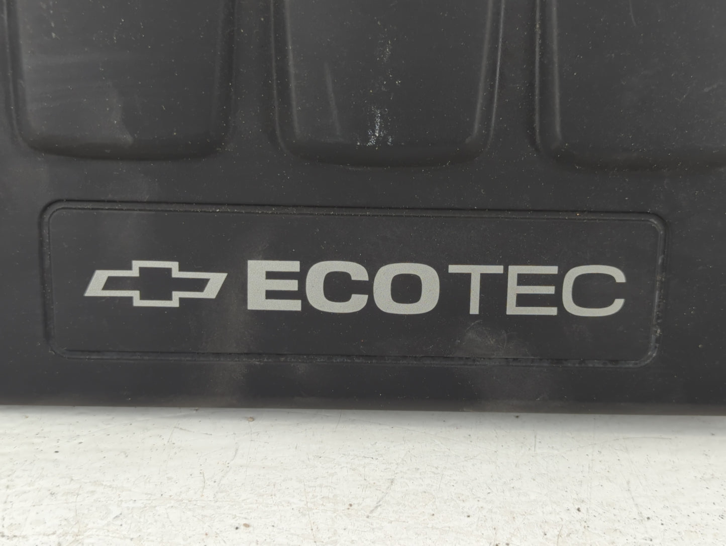 2013 Chevrolet Cruze Engine Cover - Oemusedautoparts1.com