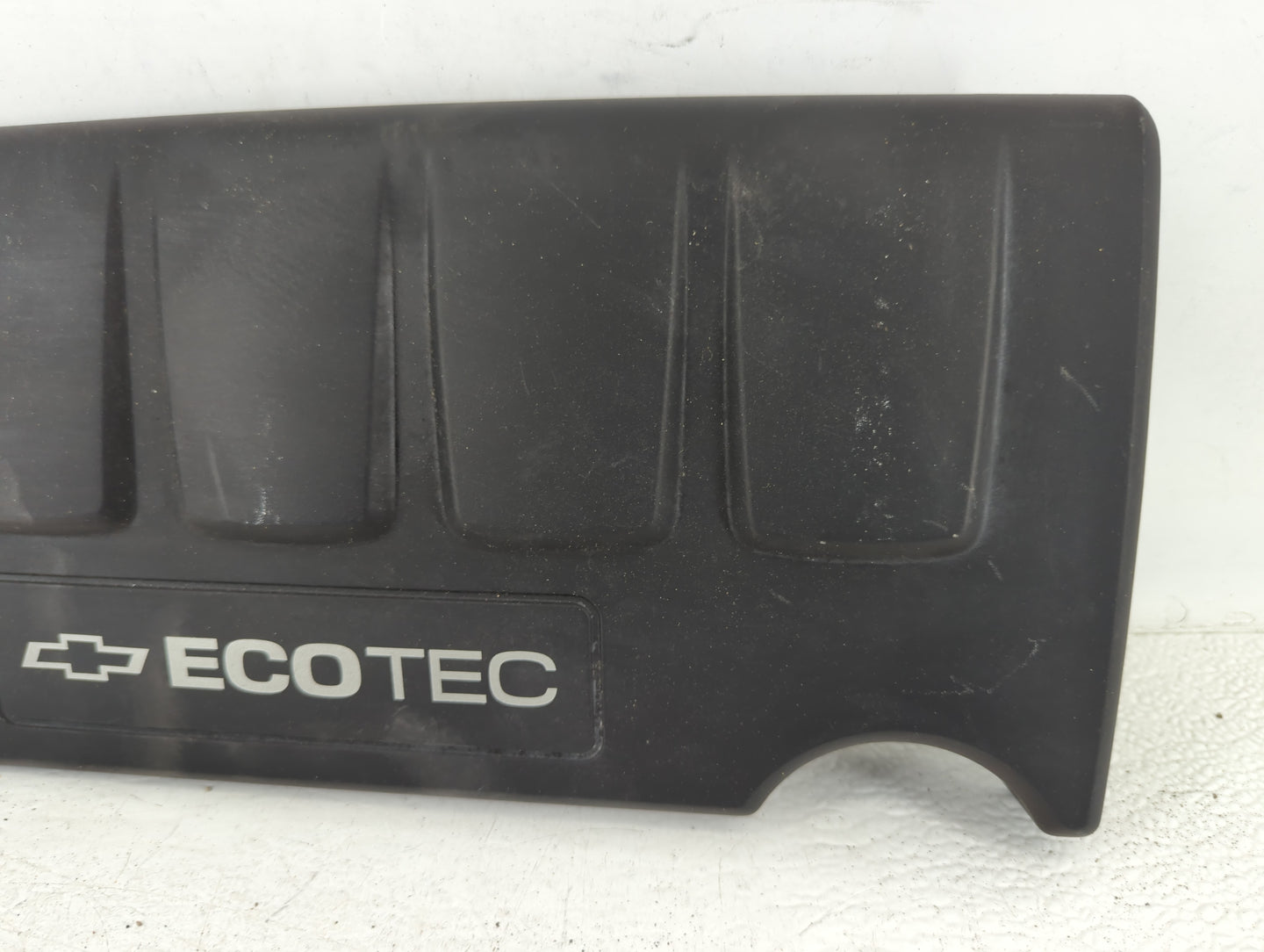 2013 Chevrolet Cruze Engine Cover - Oemusedautoparts1.com