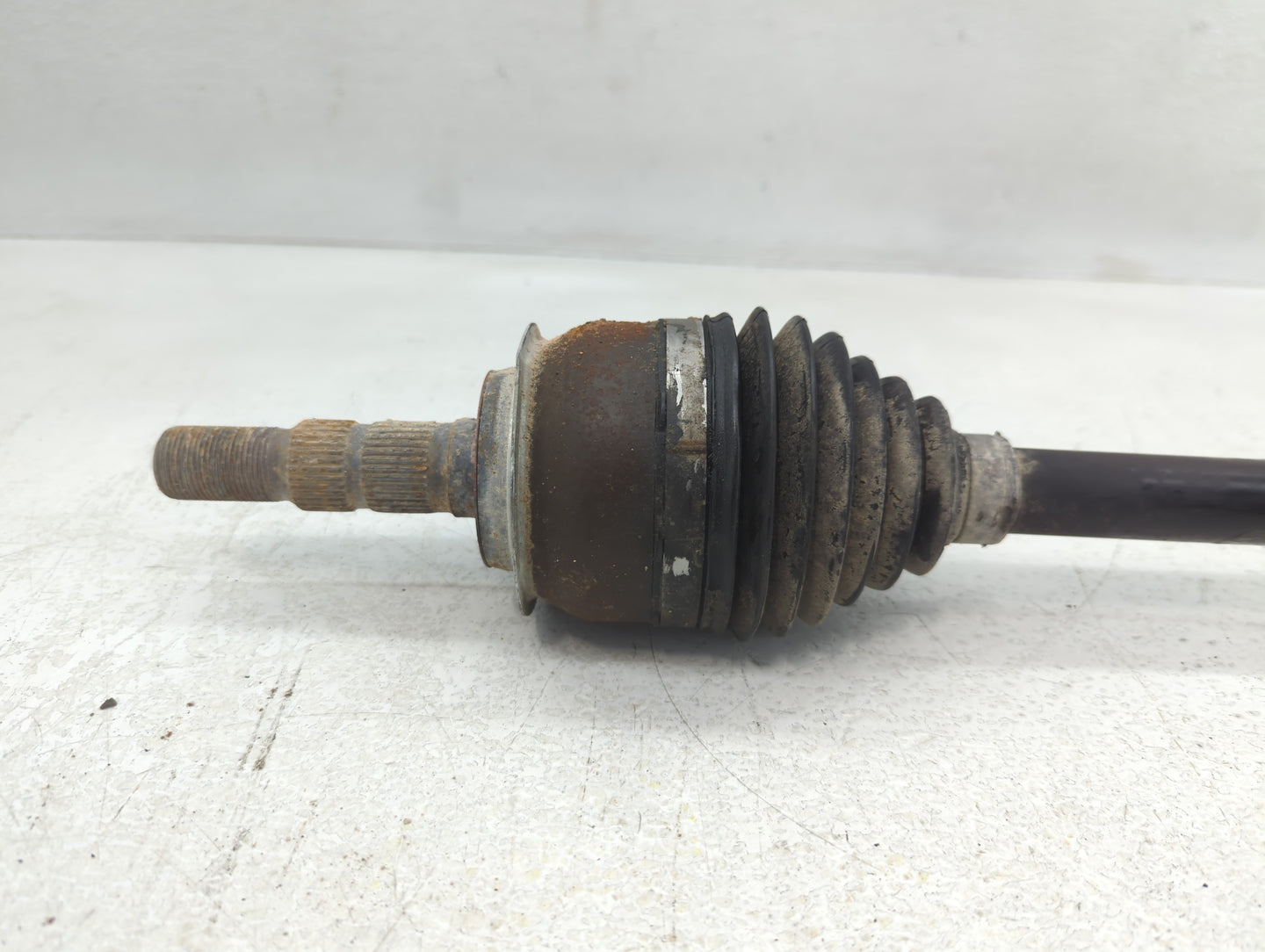 2013-2016 Chevrolet Cruze Axle Shaft Front Driver Cv C/v - Oemusedautoparts1.com