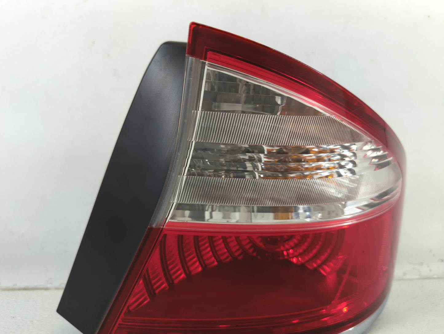 2011-2016 Chevrolet Cruze Tail Light Assembly Driver Left OEM P/N:2XL 946087 Fits Fits 2011 2012 2013 2014 2015 2016 OEM Use