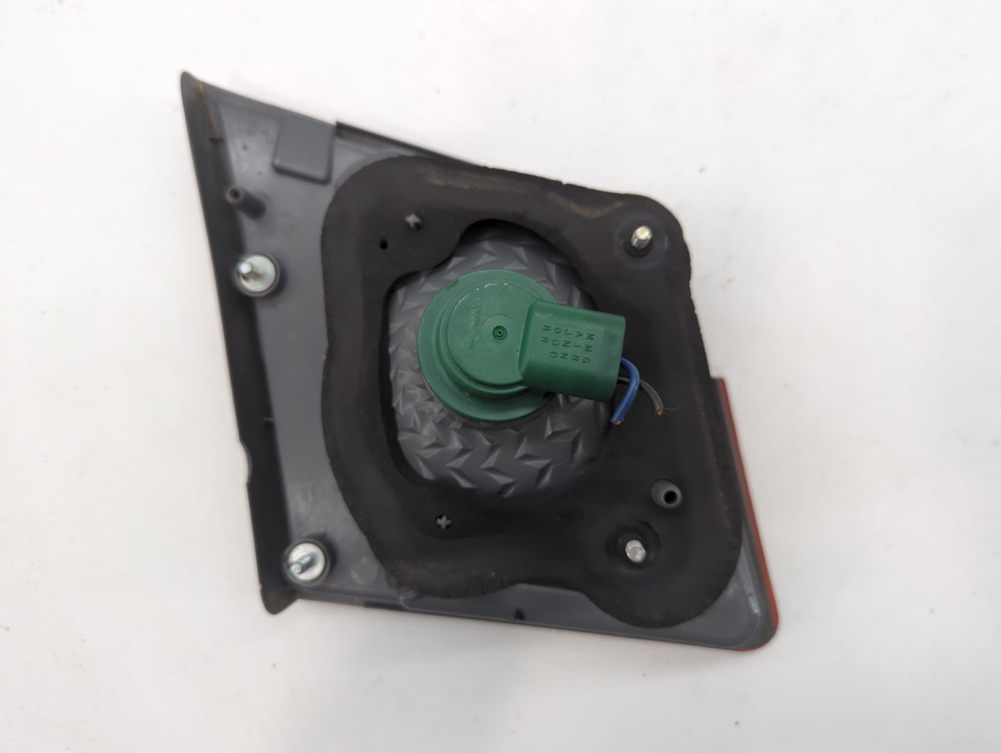 2011-2016 Chevrolet Cruze Tail Light Assembly Passenger Right OEM Fits Fits 2011 2012 2013 2014 2015 2016 OEM Used Auto Part