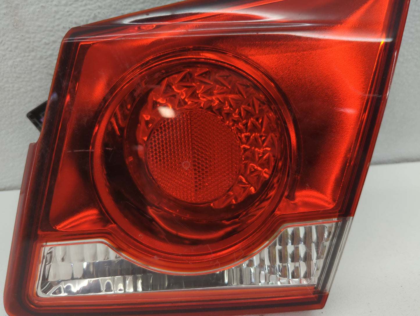 2011-2016 Chevrolet Cruze Tail Light Assembly Driver Left OEM Fits Fits 2011 2012 2013 2014 2015 2016 OEM Used Auto Parts - 