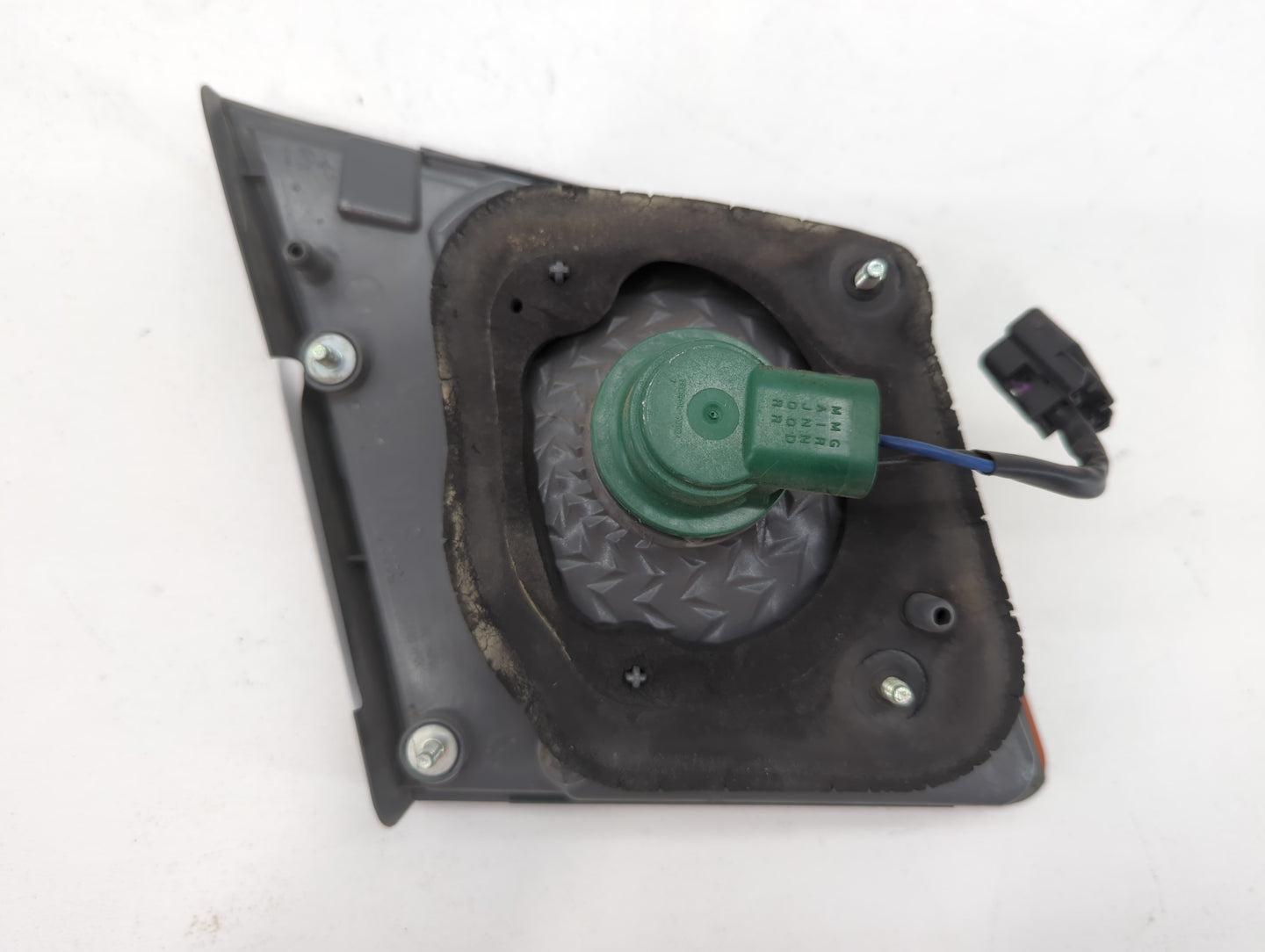 2011-2016 Chevrolet Cruze Tail Light Assembly Driver Left OEM Fits Fits 2011 2012 2013 2014 2015 2016 OEM Used Auto Parts - 