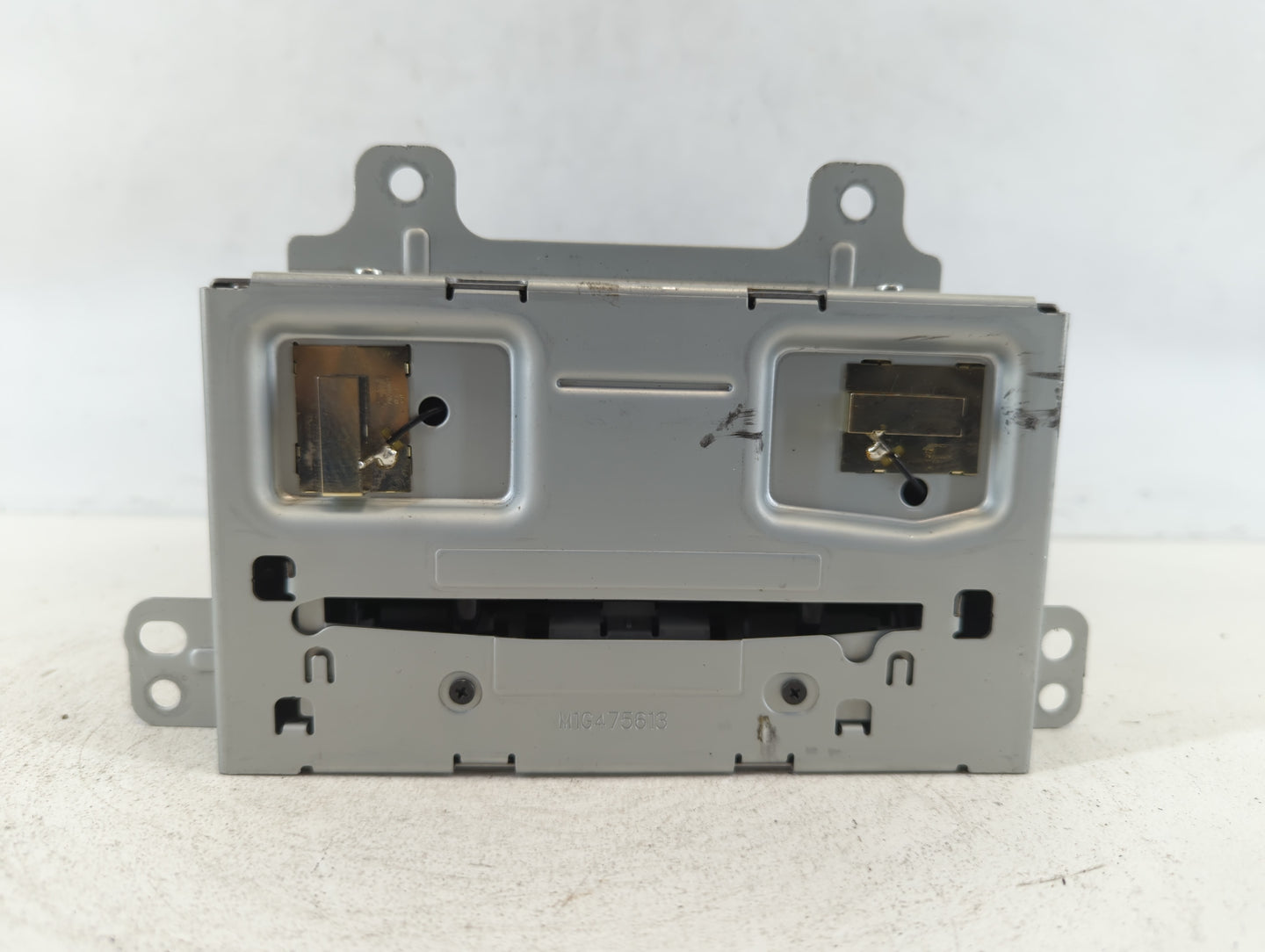 2013-2013 Chevrolet Cruze Am Fm Cd Player Radio Receiver - Oemusedautoparts1.com