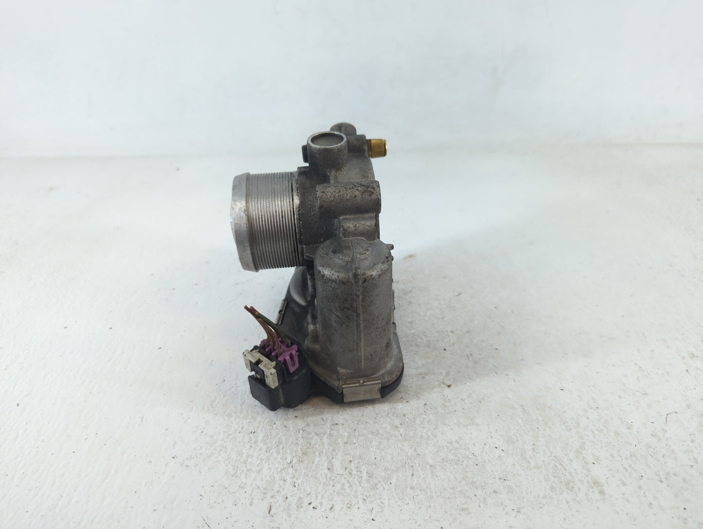 2011-2016 Chevrolet Cruze Throttle Body P/N:55 581 662 Fits Fits 2011 2012 2013 2014 2015 2016 2017 2018 2019 2020 2021 OEM 