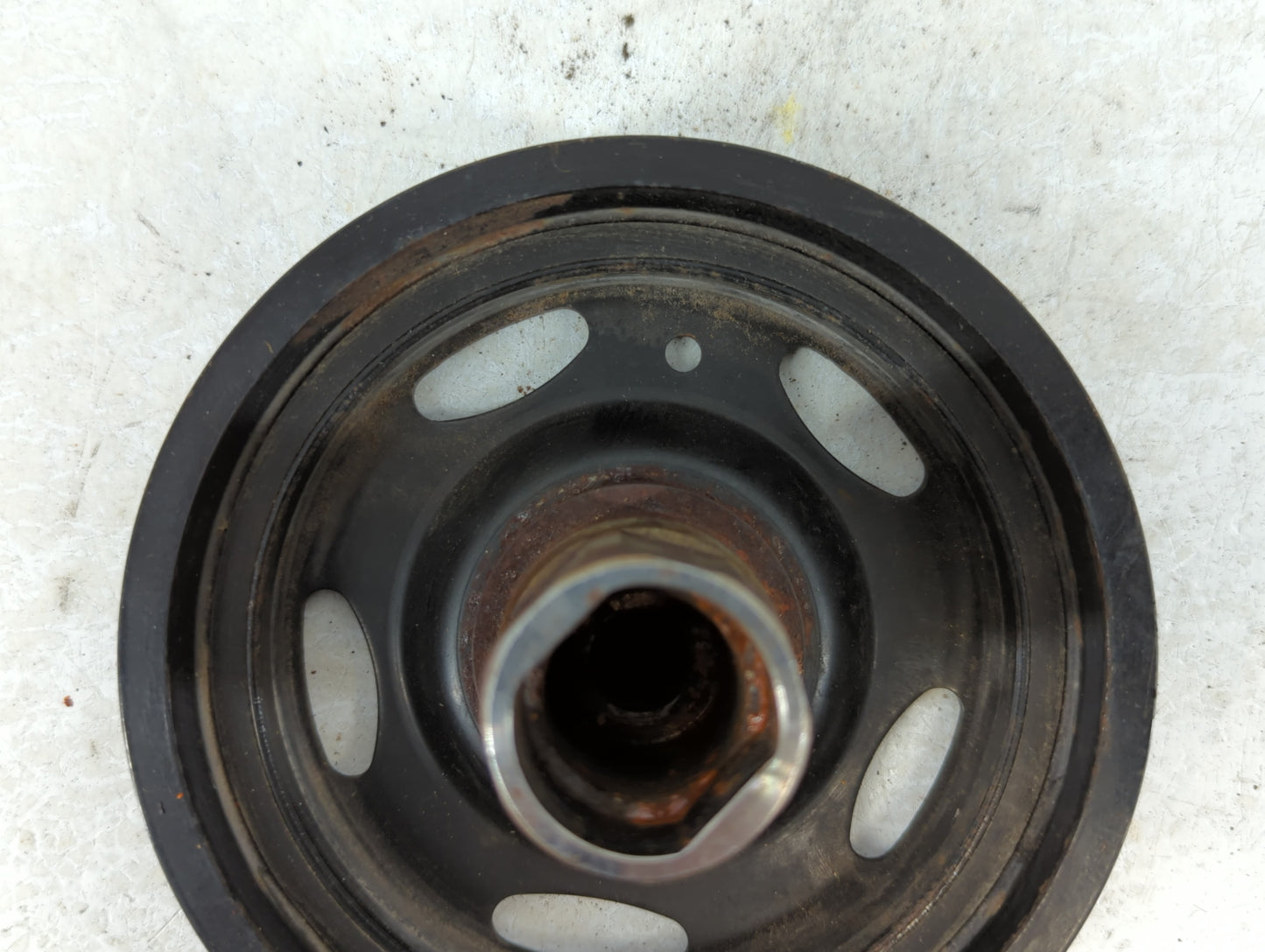 2013 Chevrolet Cruze Crankshaft Pulley - Oemusedautoparts1.com