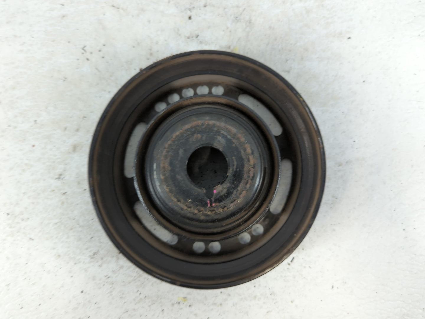 2013 Chevrolet Cruze  BALANCER PULLY - Oemusedautoparts1.com