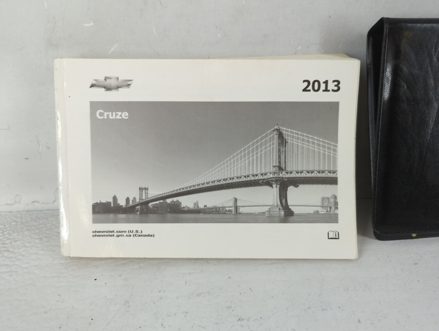 2013 Chevrolet Cruze Owners Manual Book Guide P/N:22771025 OEM Used Auto Parts - Oemusedautoparts1.com
